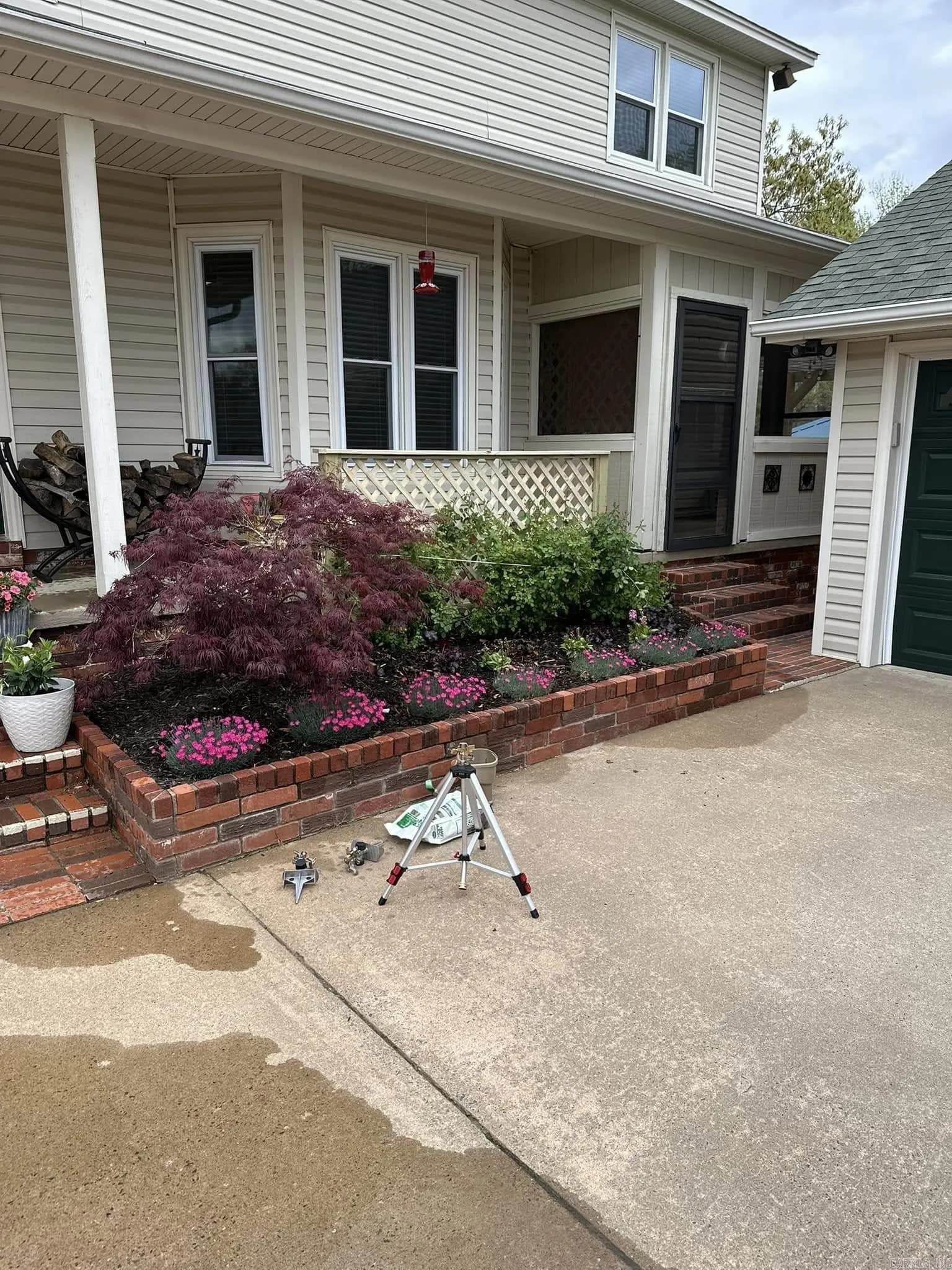 Property at 4 E Forty - Image 41