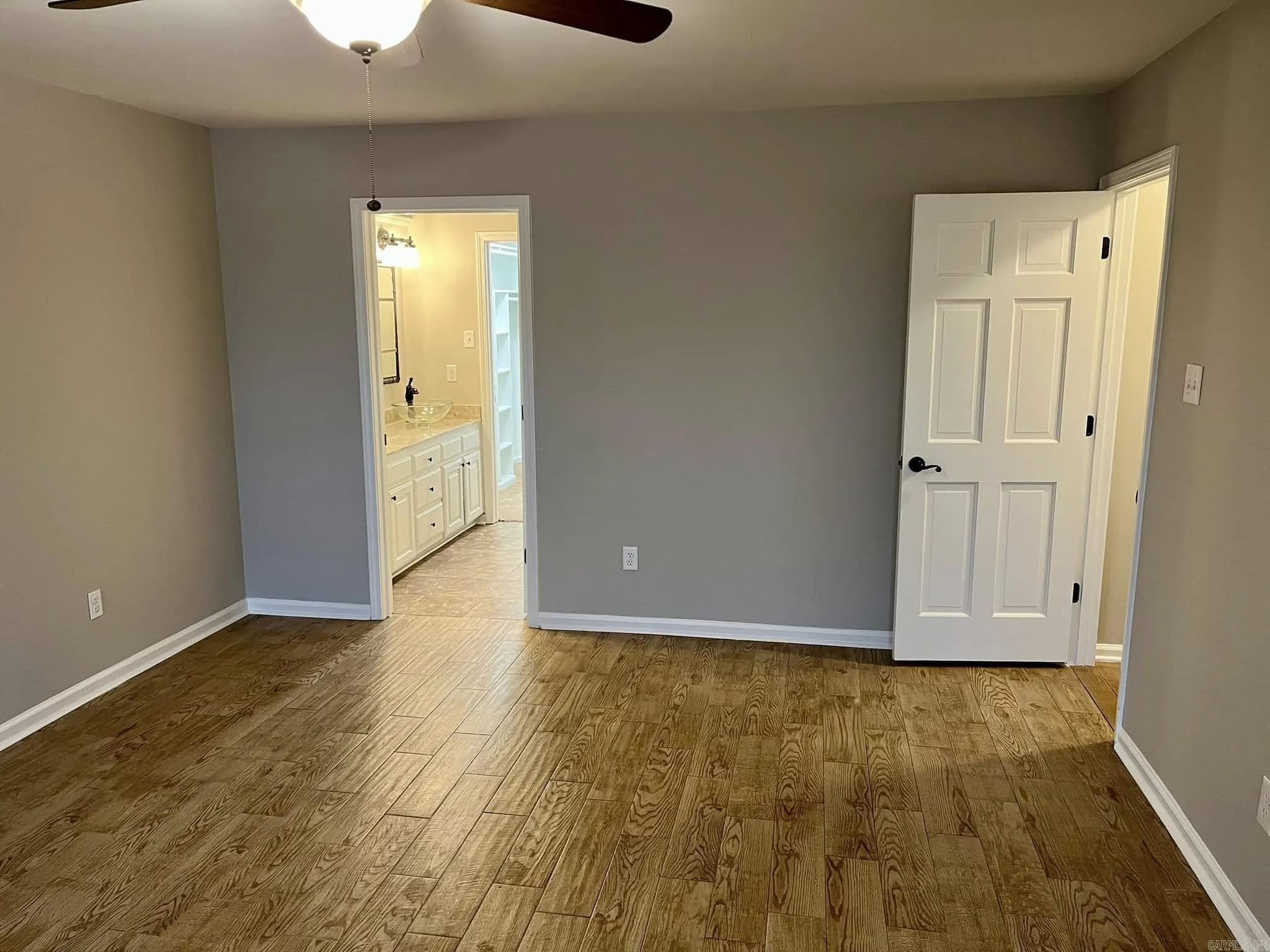 Property at 4 E Forty - Image 17