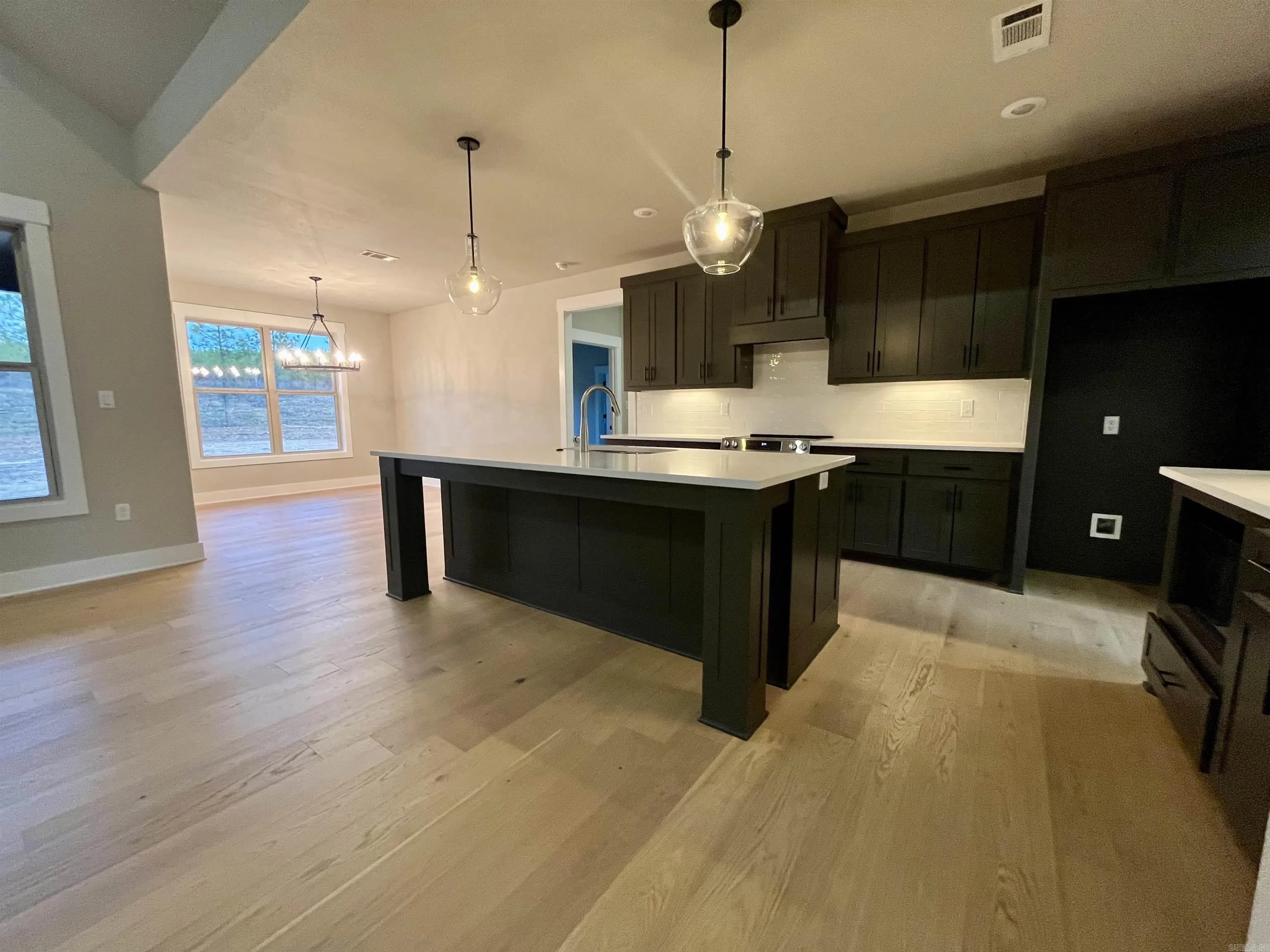 Property at 9722  Gunter - Image 15