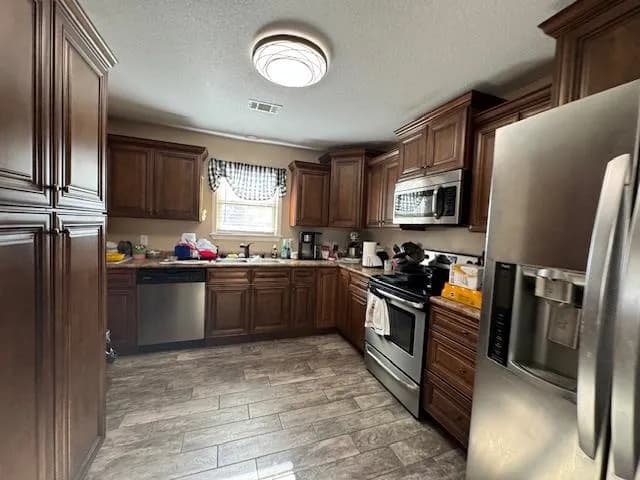 Property at 323 S Oak - Image 6