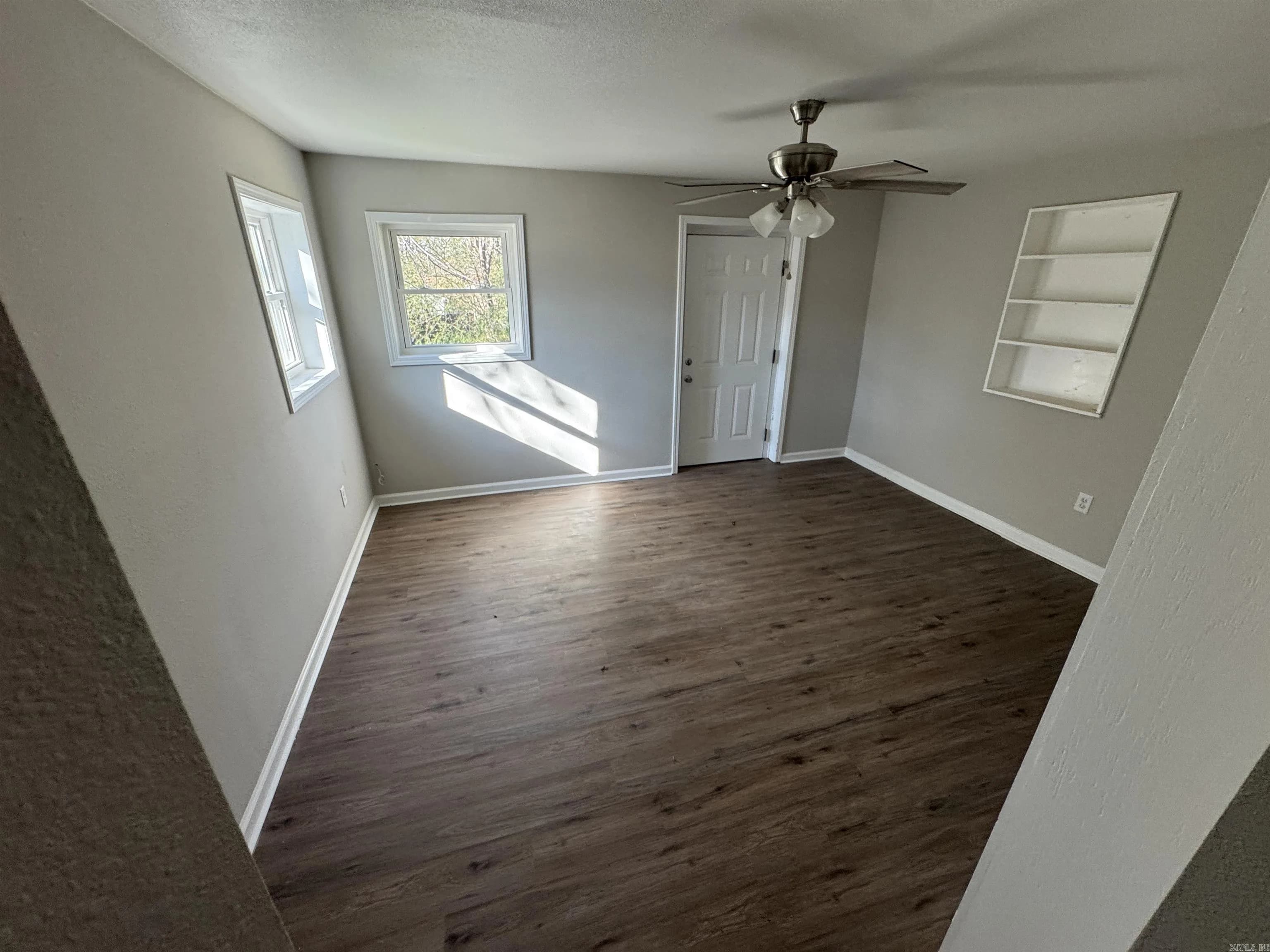 Property at 204  Brenda - Image 8
