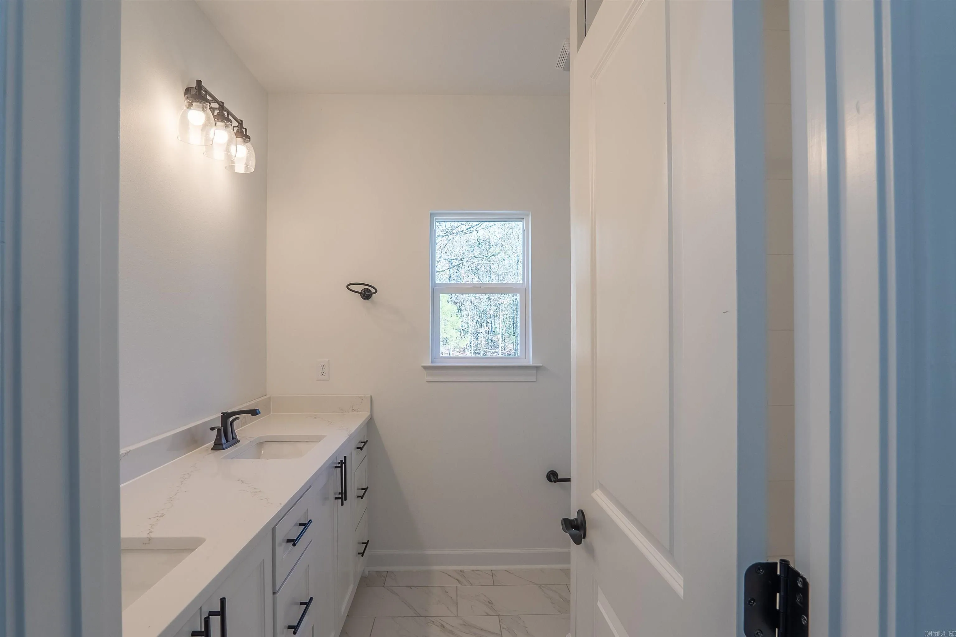 Property at 206  Mountain ranch - Image 30