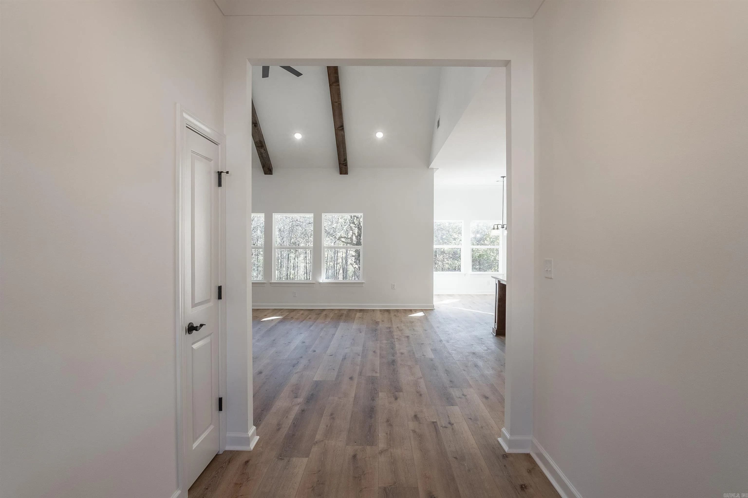 Property at 206  Mountain ranch - Image 8