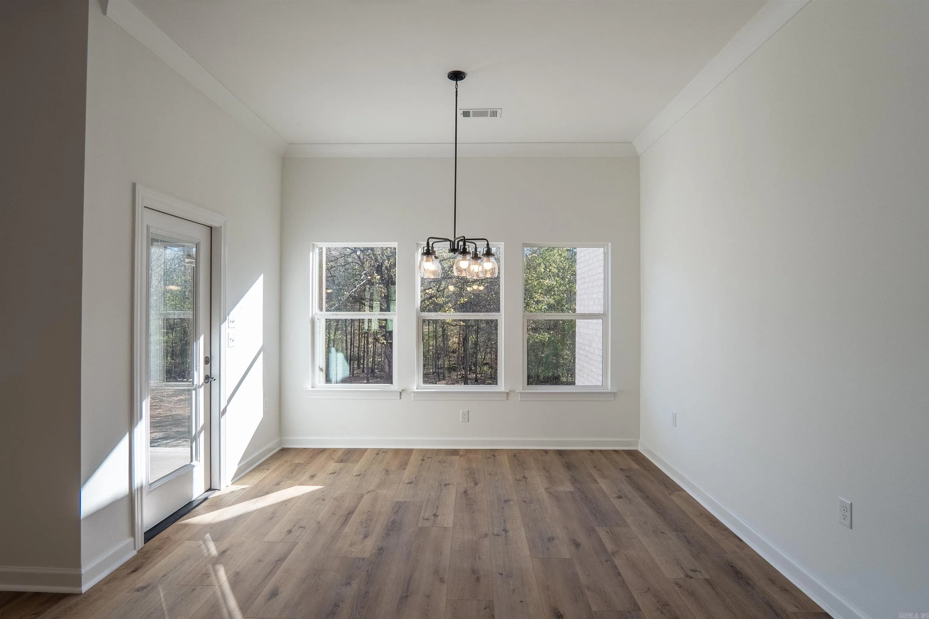 Property at 206  Mountain ranch - Image 19