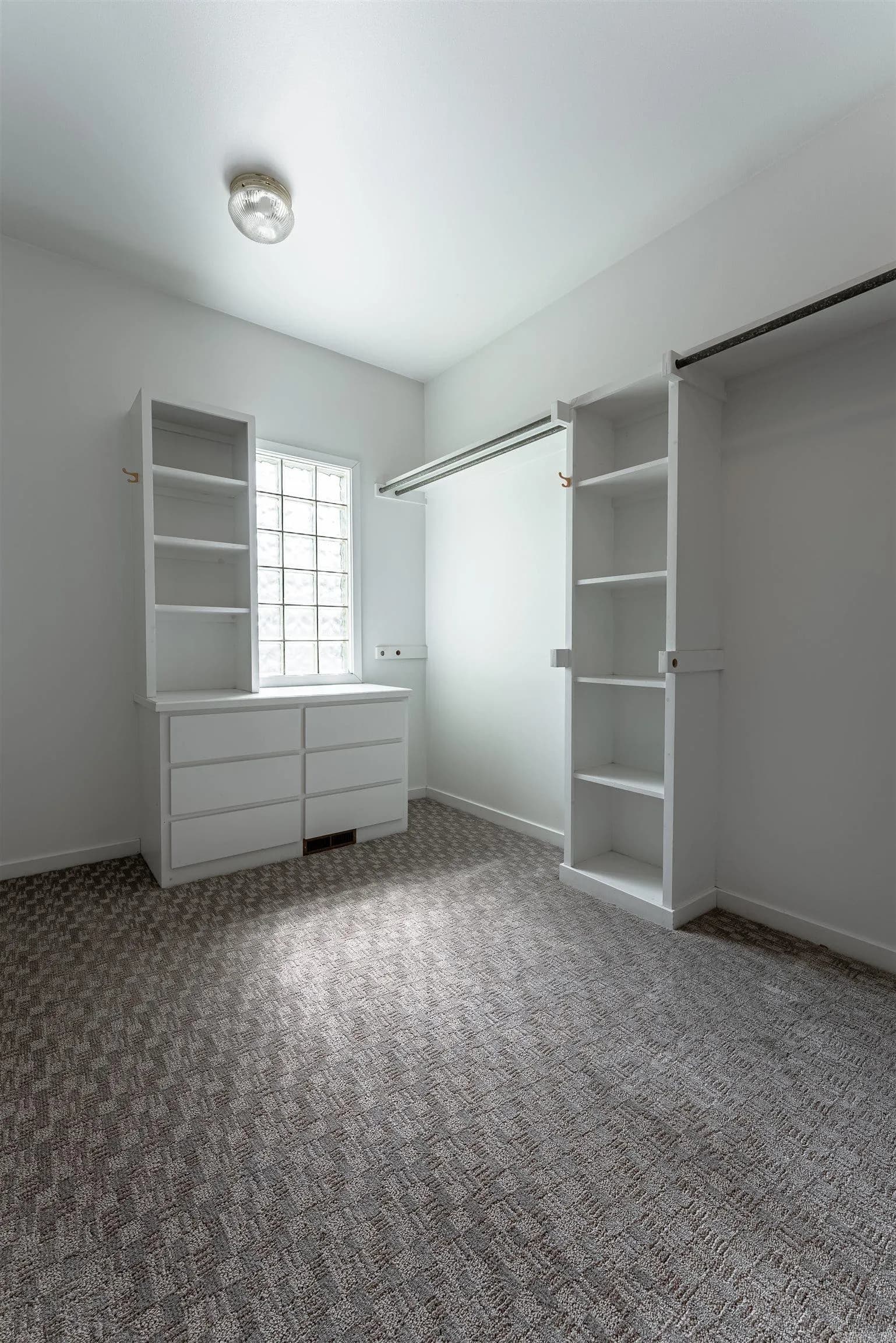 Property at 2020  Canal pointe - Image 26