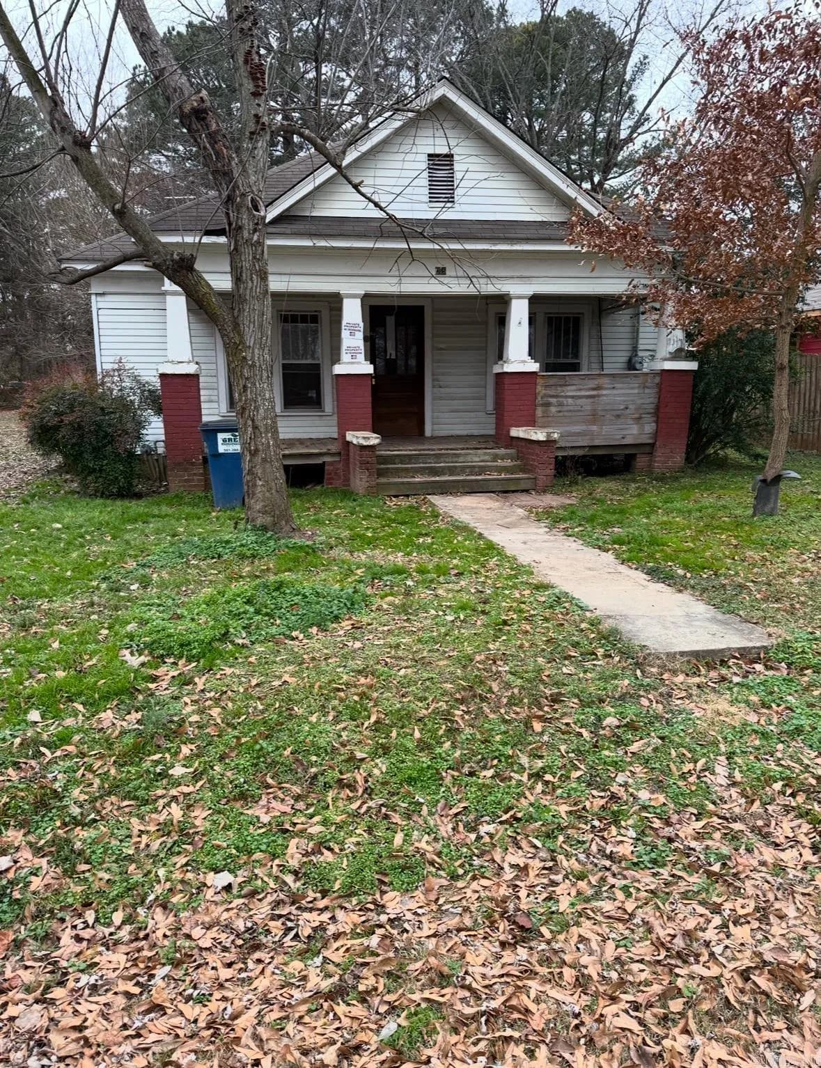 Property at 305 N Hickory - Image 1