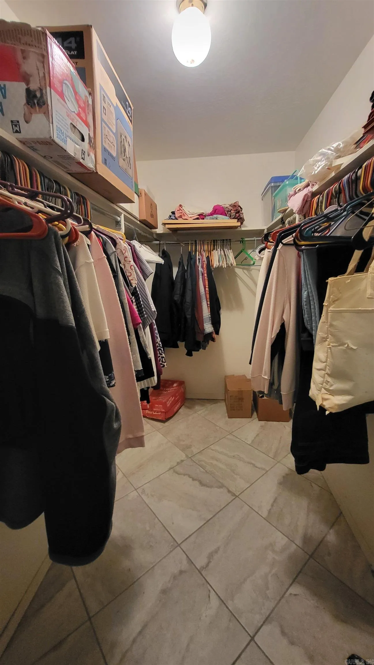 Property at 115  Chestnut - Image 15