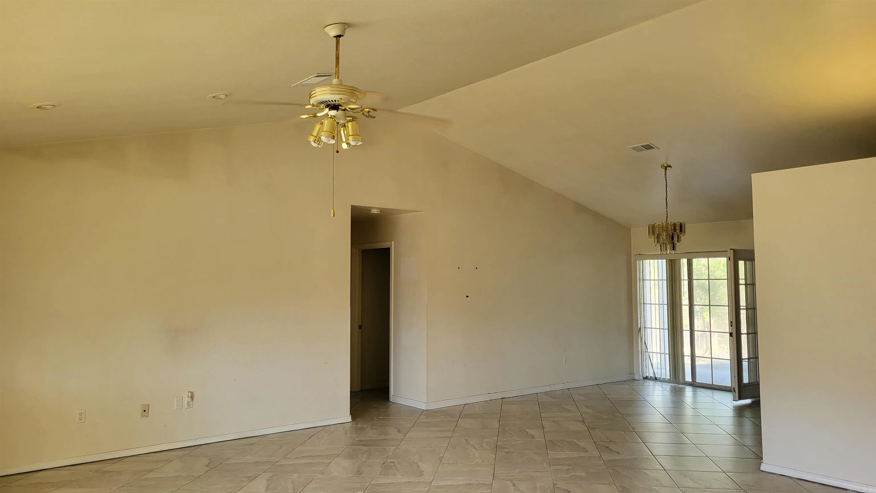 Property at 115  Chestnut - Image 4