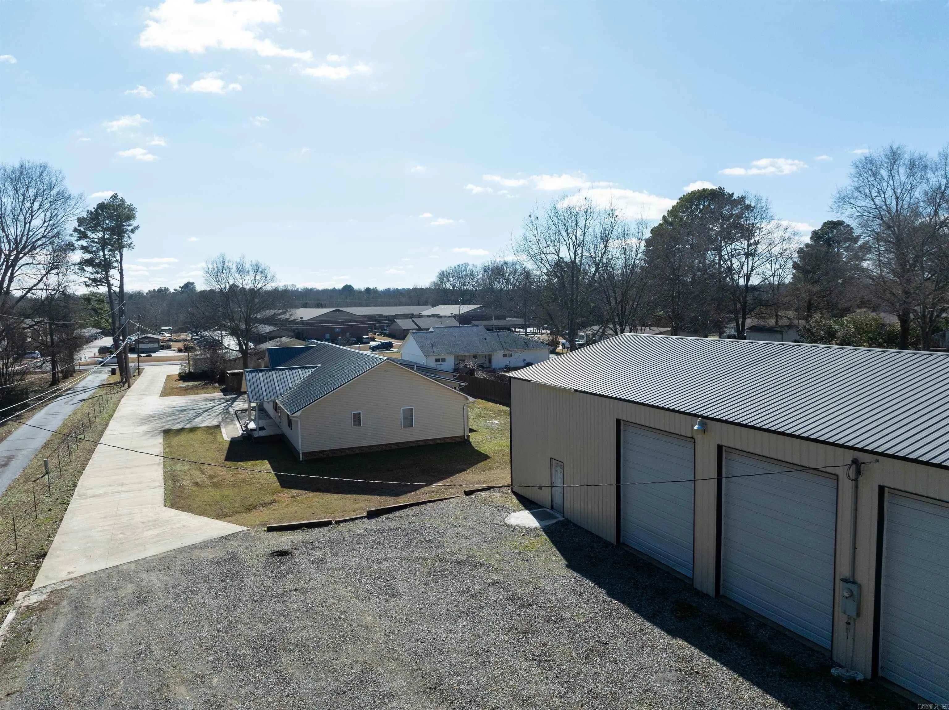 Property at 906  Holmes - Image 40