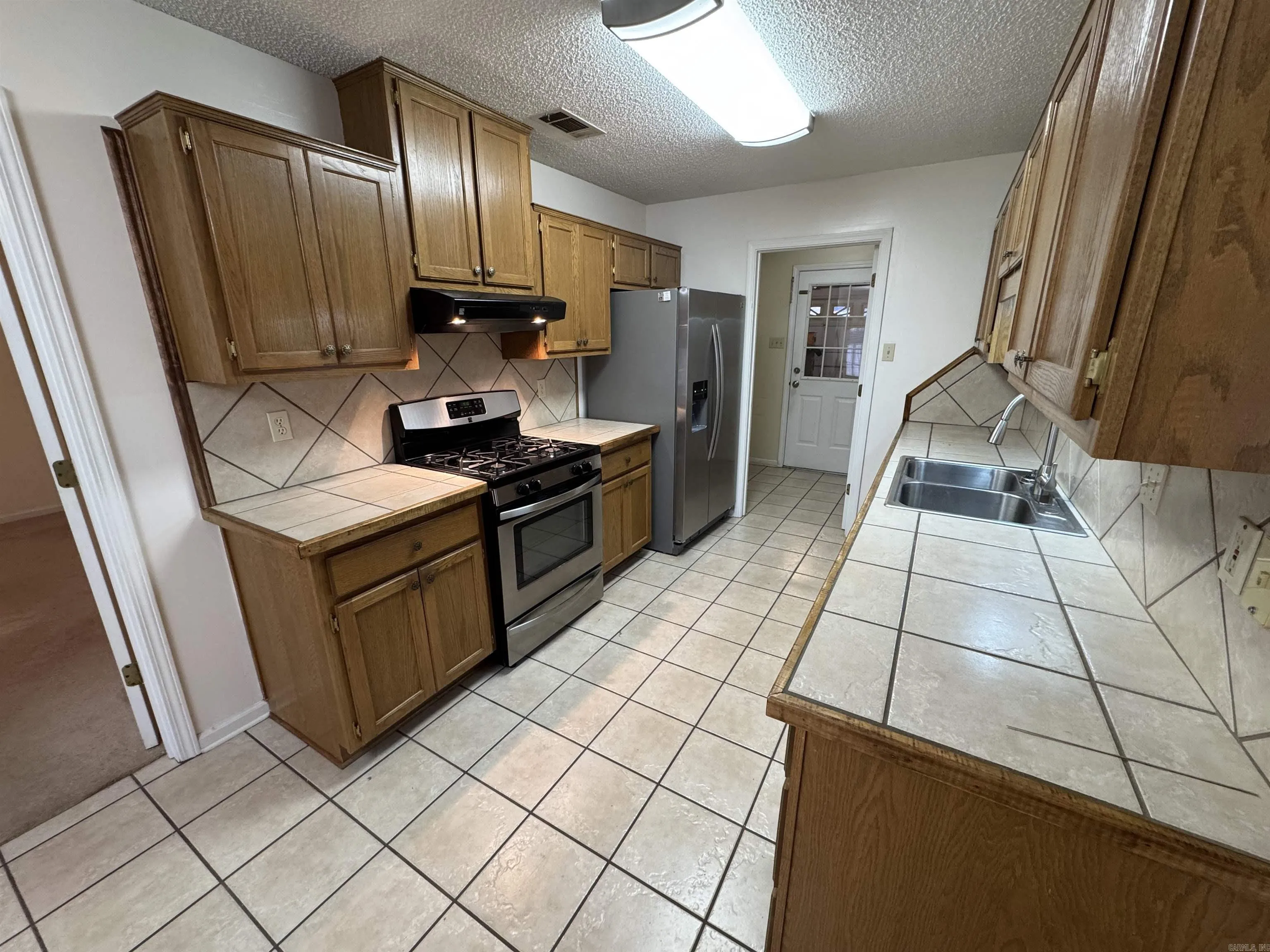 Property at 203  Amber oaks - Image 6