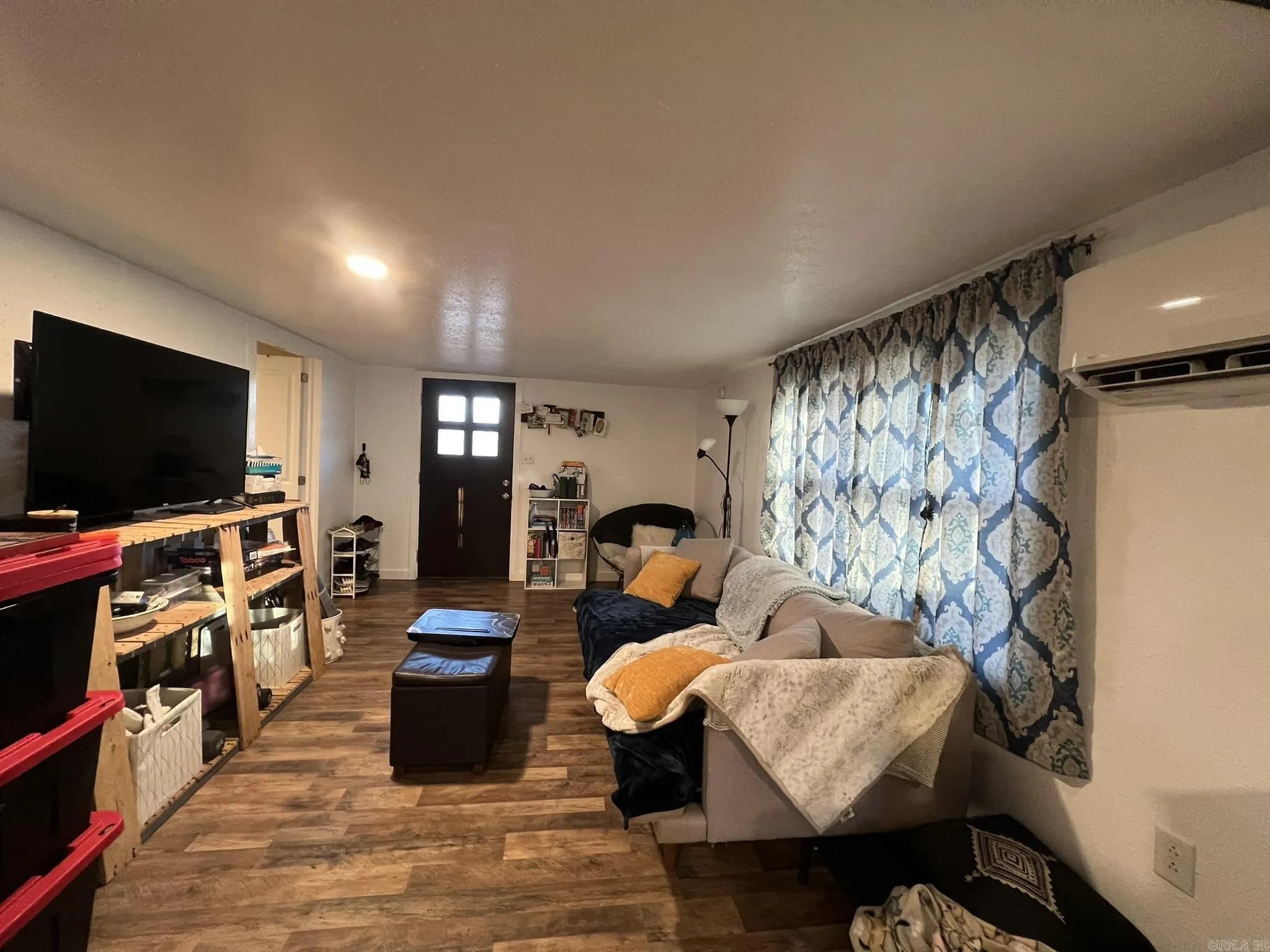 Property at 206 N Adams - Image 8