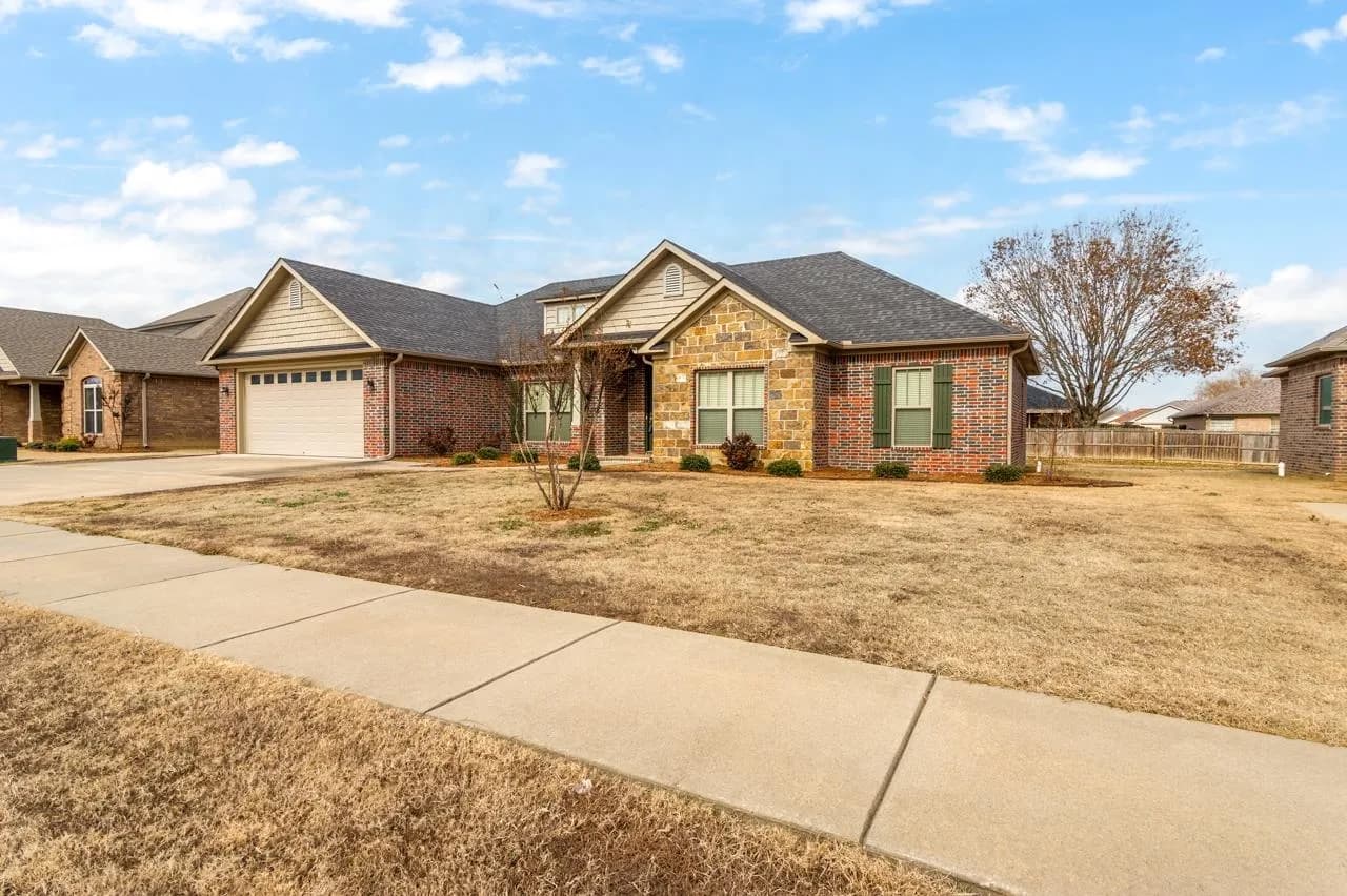 Property at 1625  Sylar - Image 30