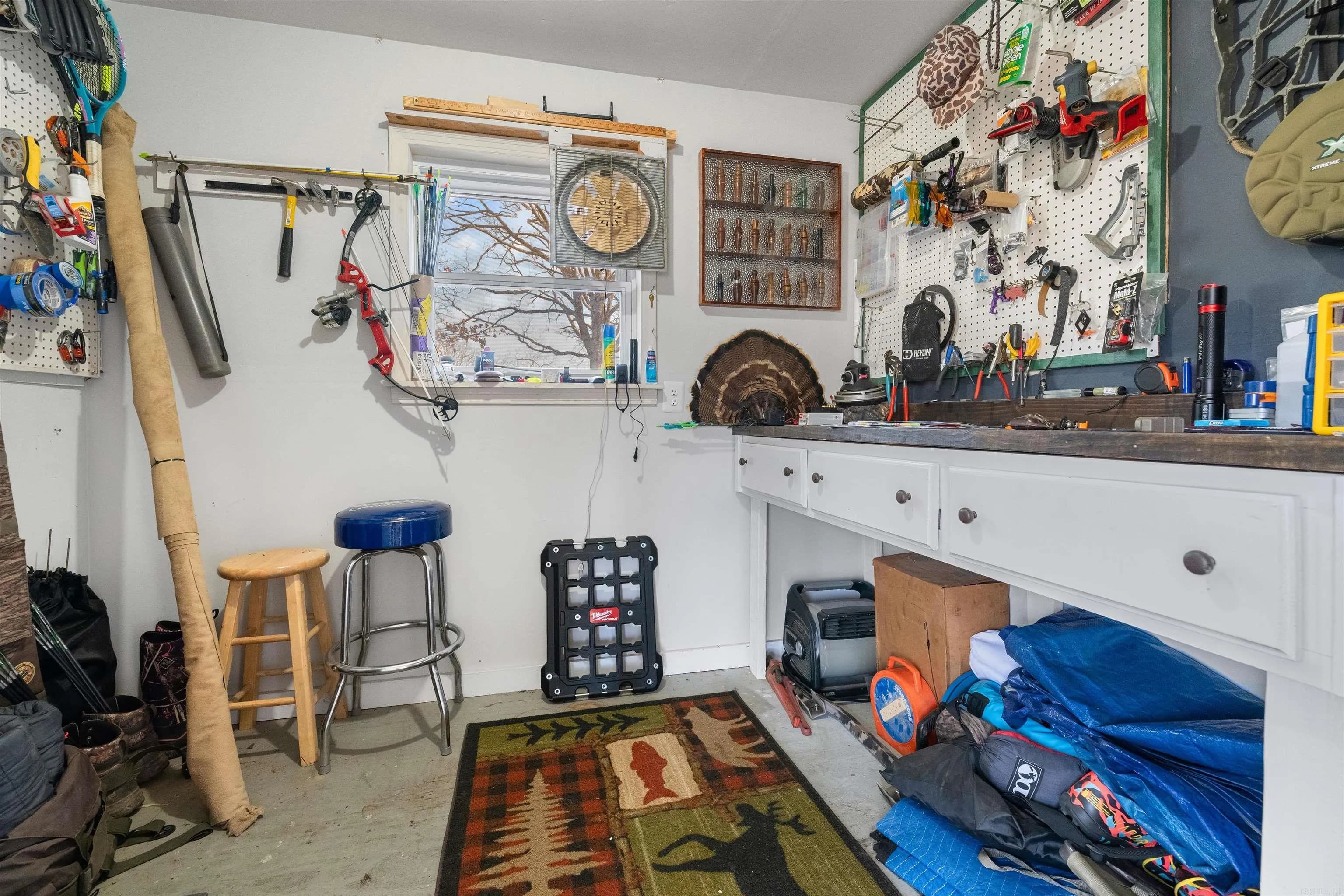 Property at 600  Sherwood - Image 30