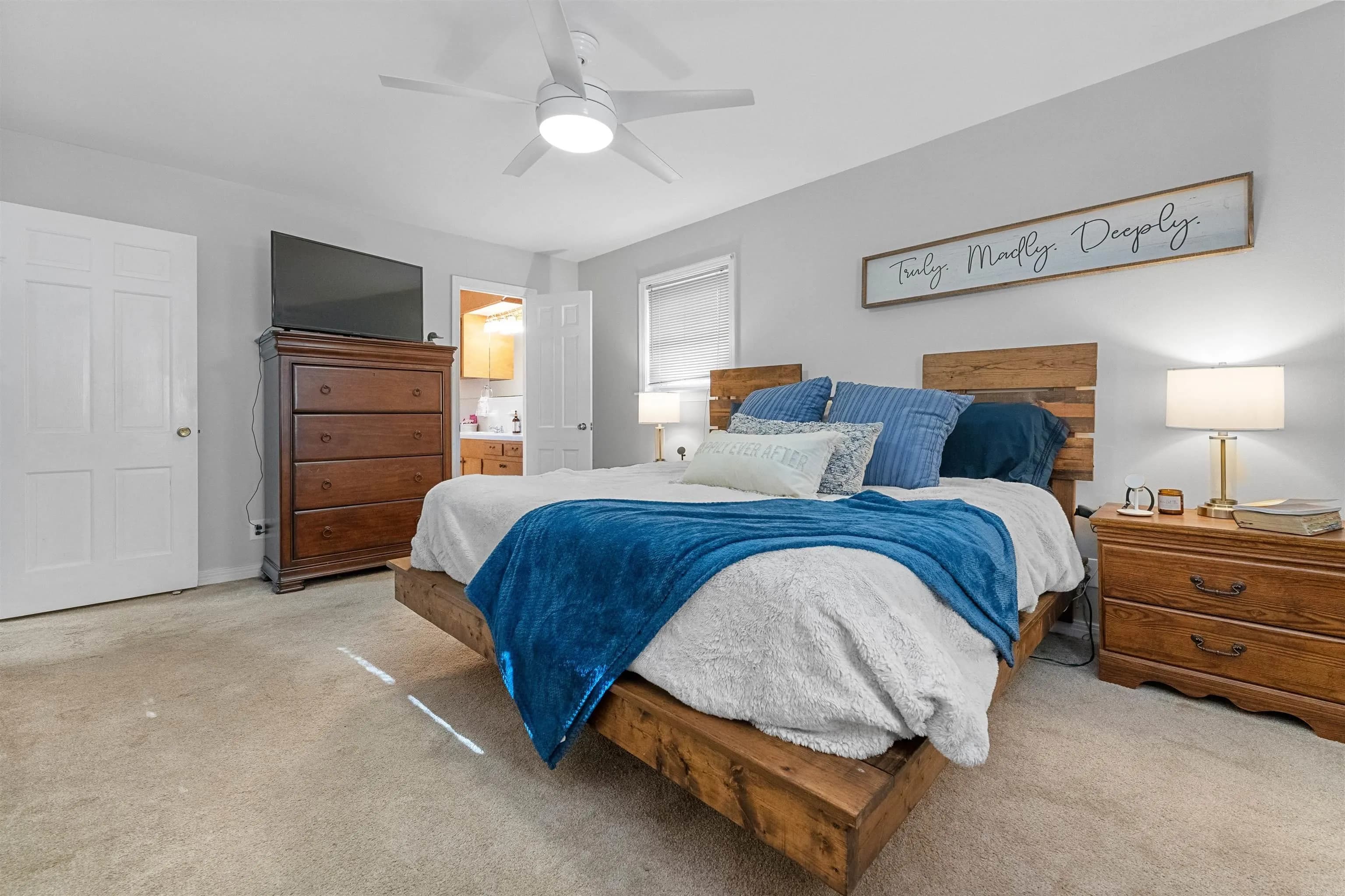Property at 600  Sherwood - Image 18