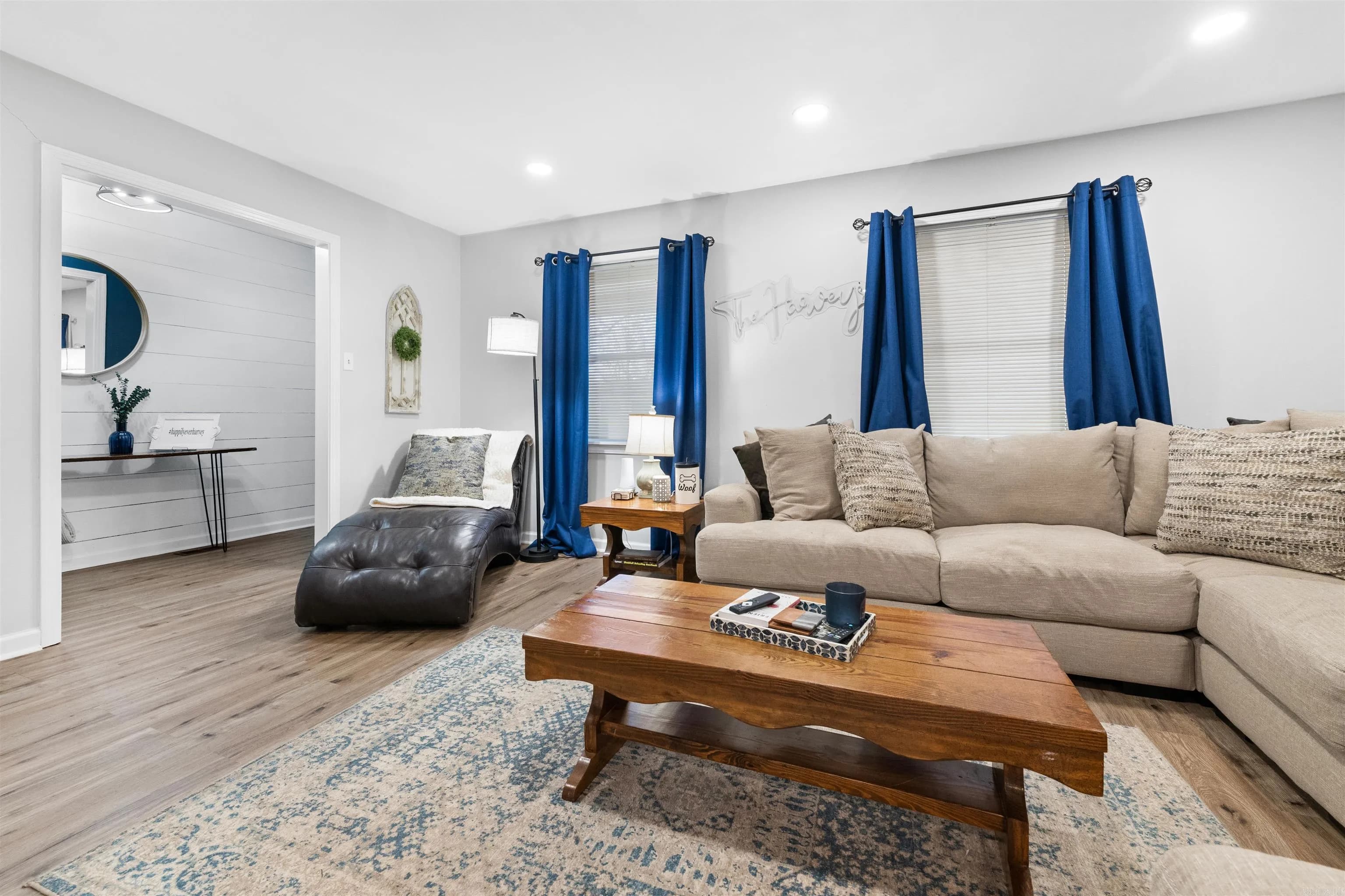 Property at 600  Sherwood - Image 4
