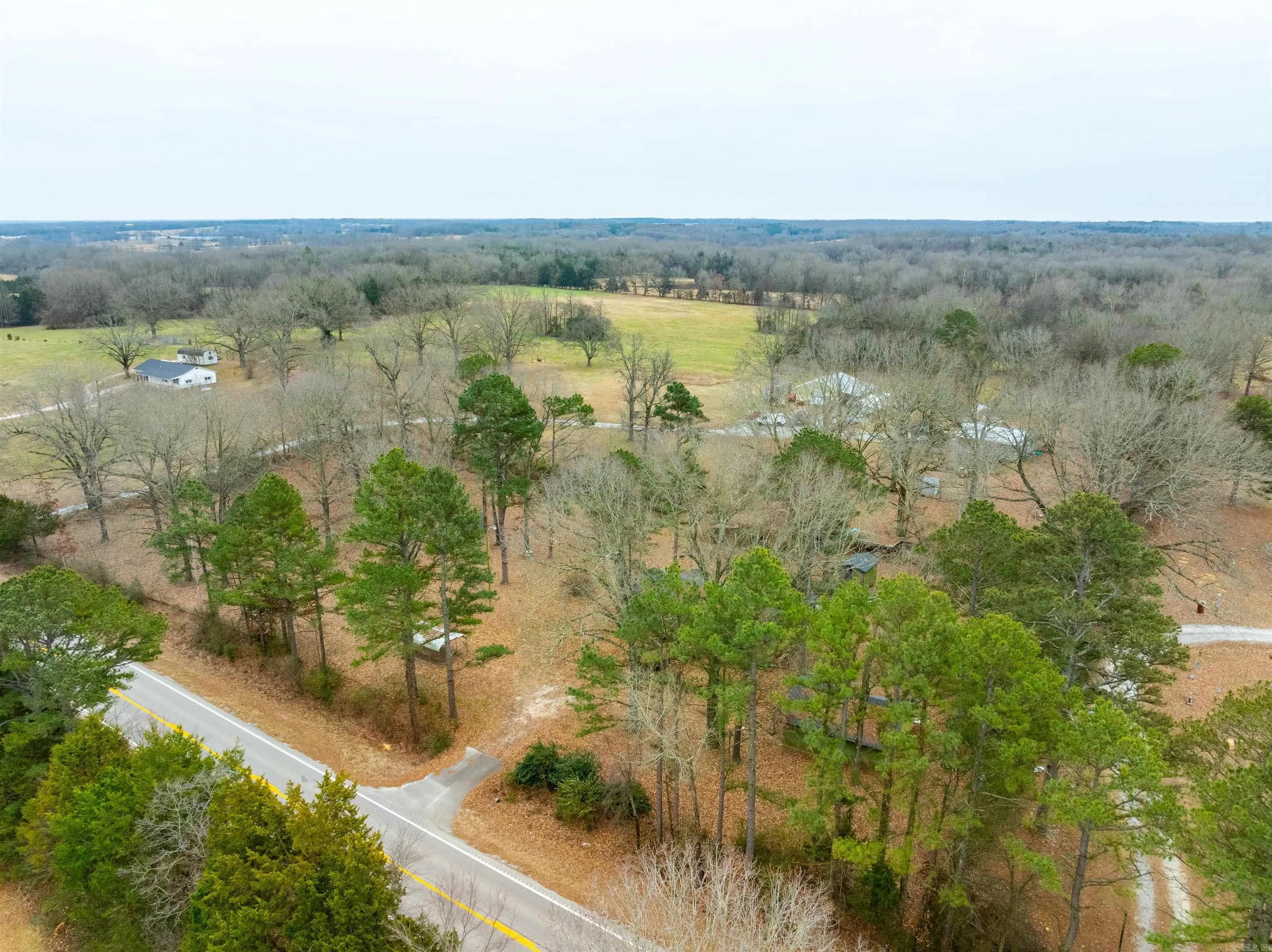 Property at 993 W River drive - Image 24