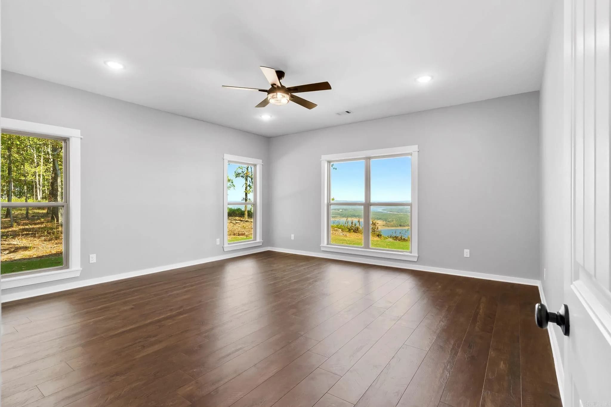 Property at 99  Sawyer road - Image 17