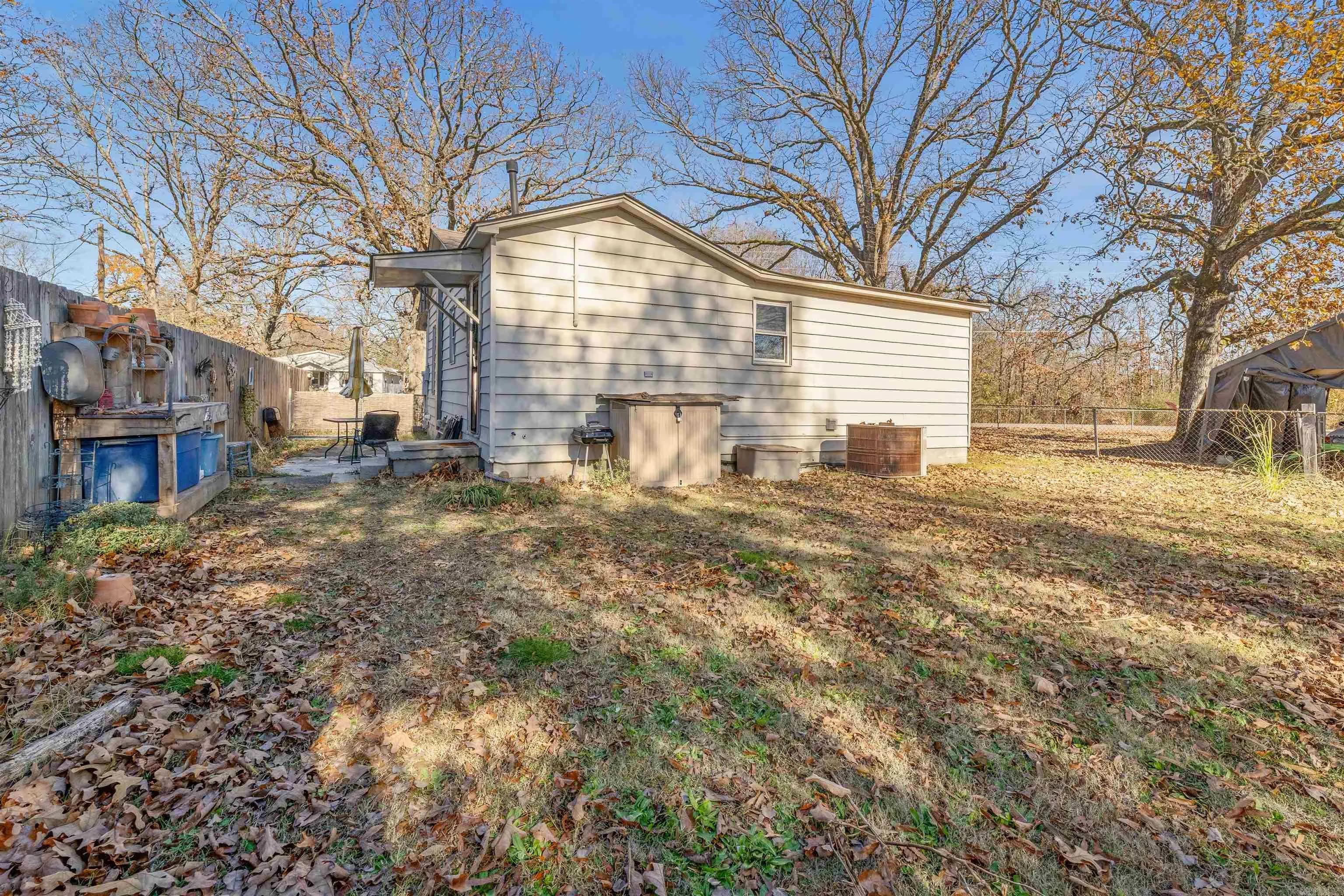Property at 2001  Hatcher - Image 22