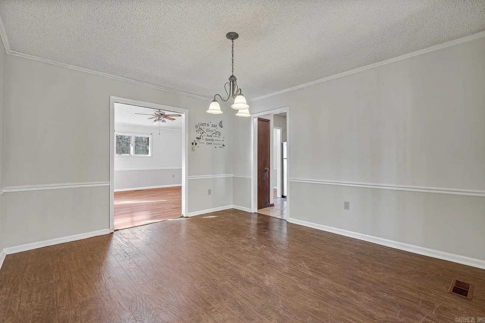 Property at 3303  Redwood - Image 17