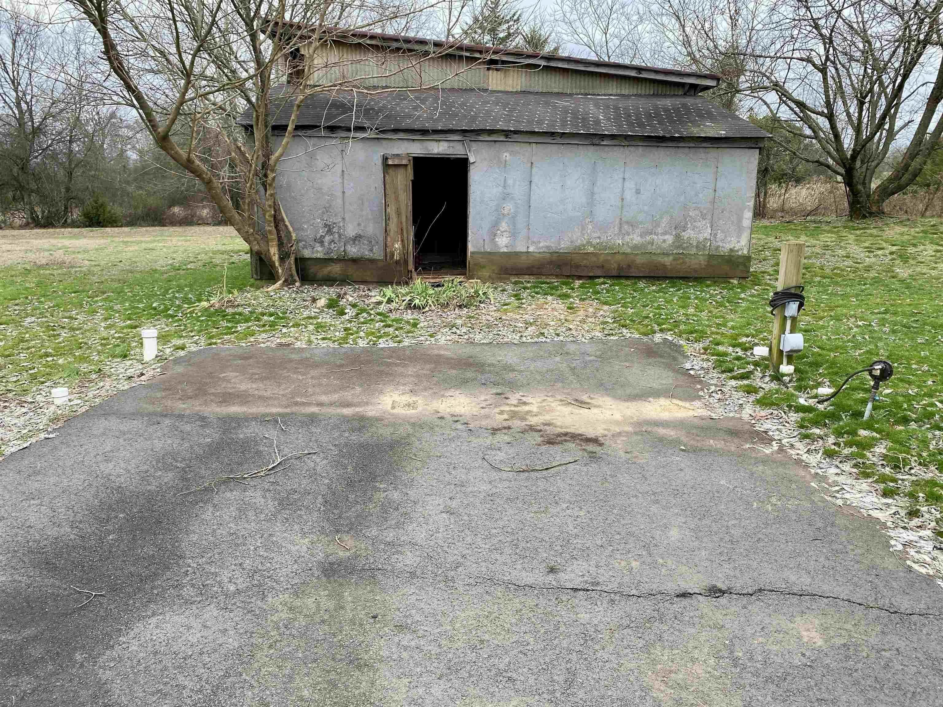 Property at 1045  Big danger road - Image 46
