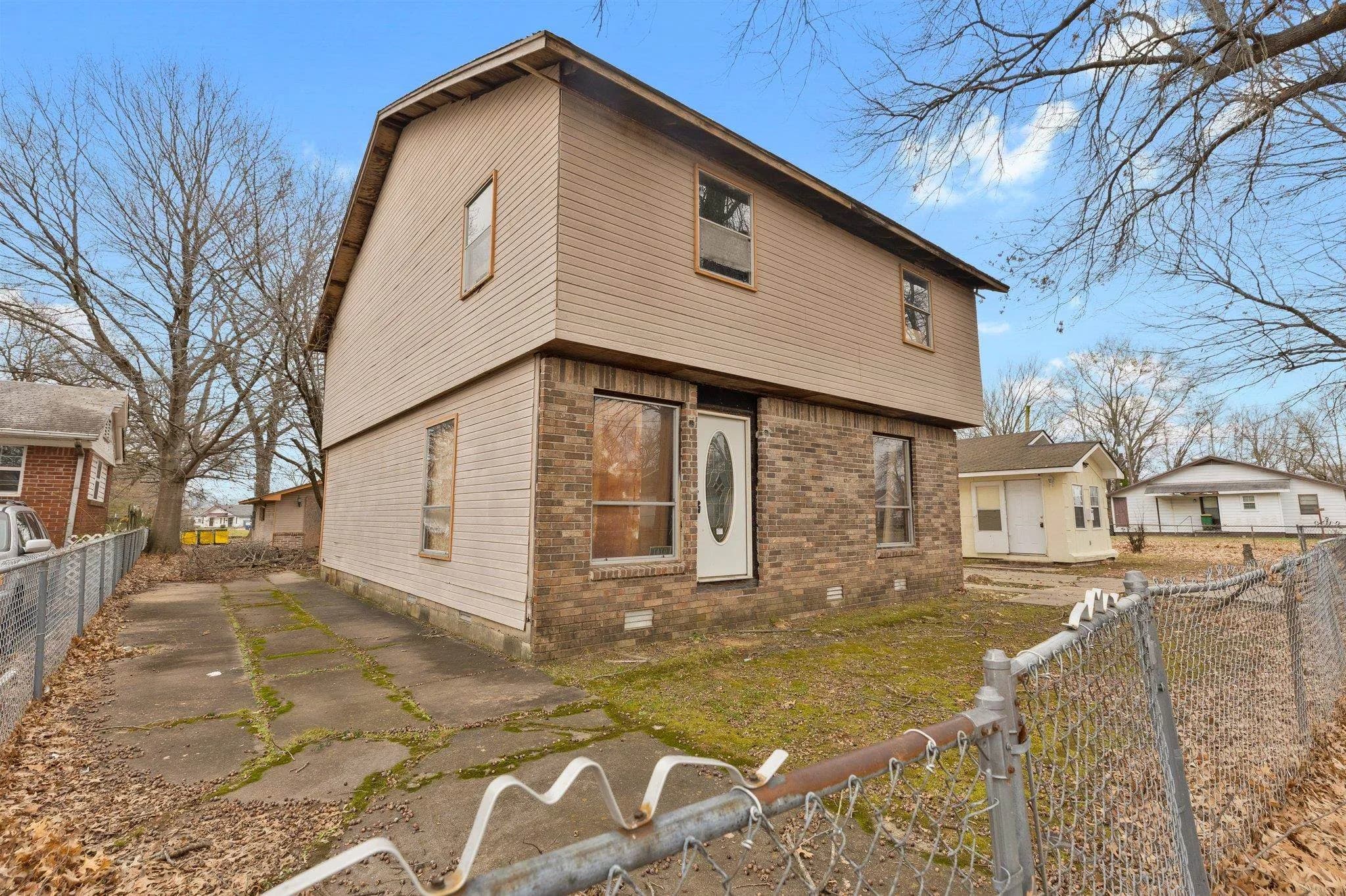 Property at 1410 N Vine - Image 2