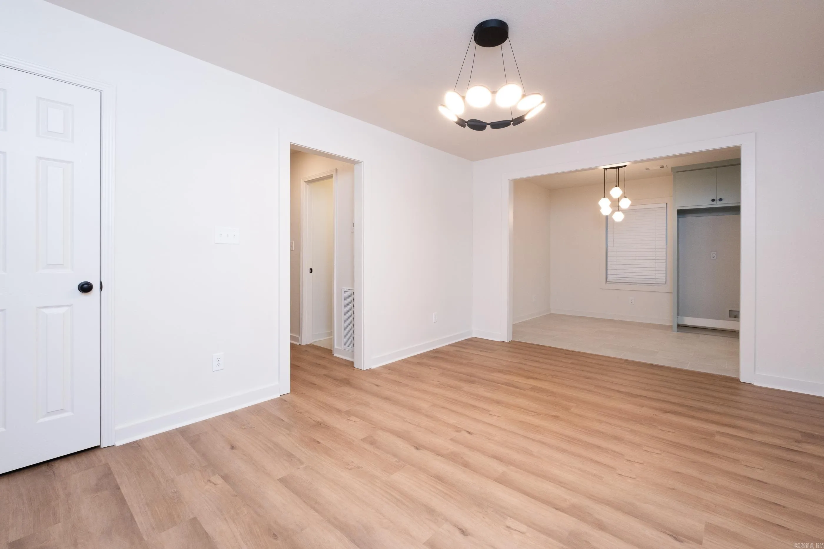 Property at 8  Coolwood - Image 11
