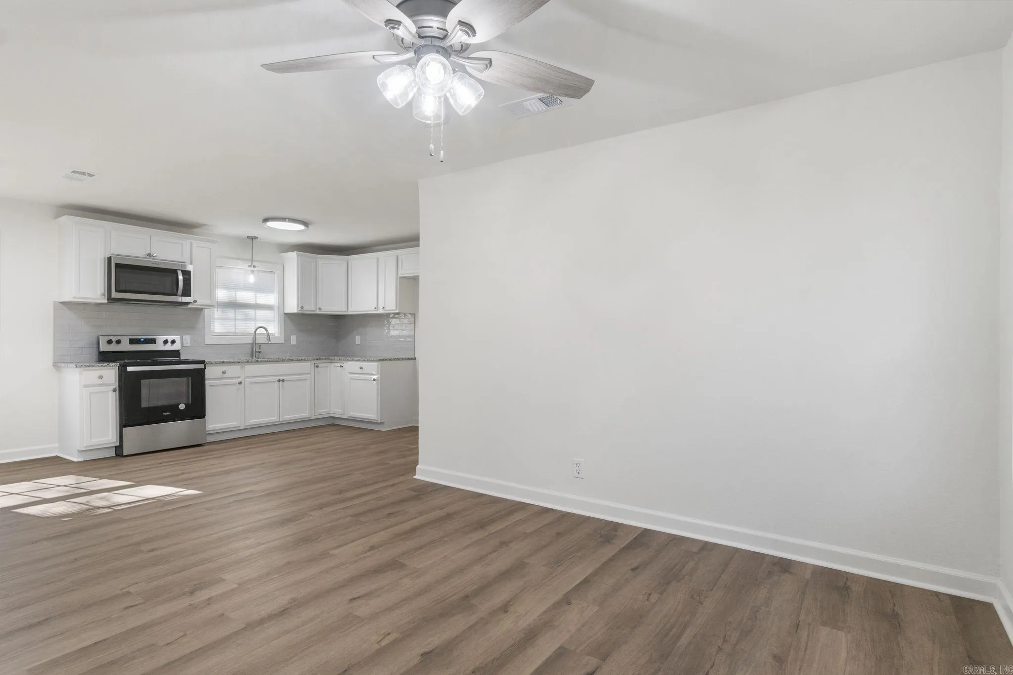 Property at 29  Winchester - Image 5