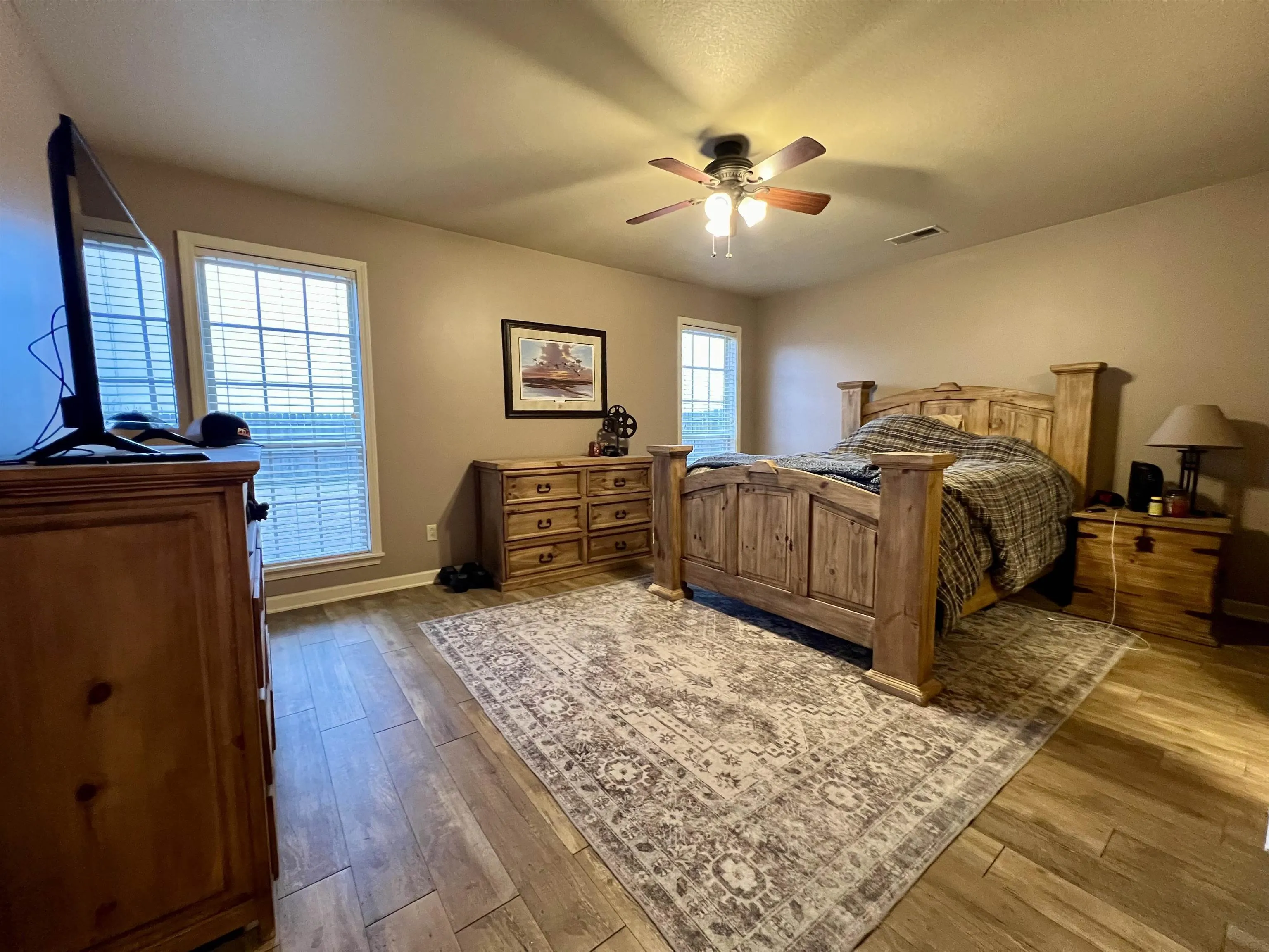 Property at 1321  Cherokee st - Image 9