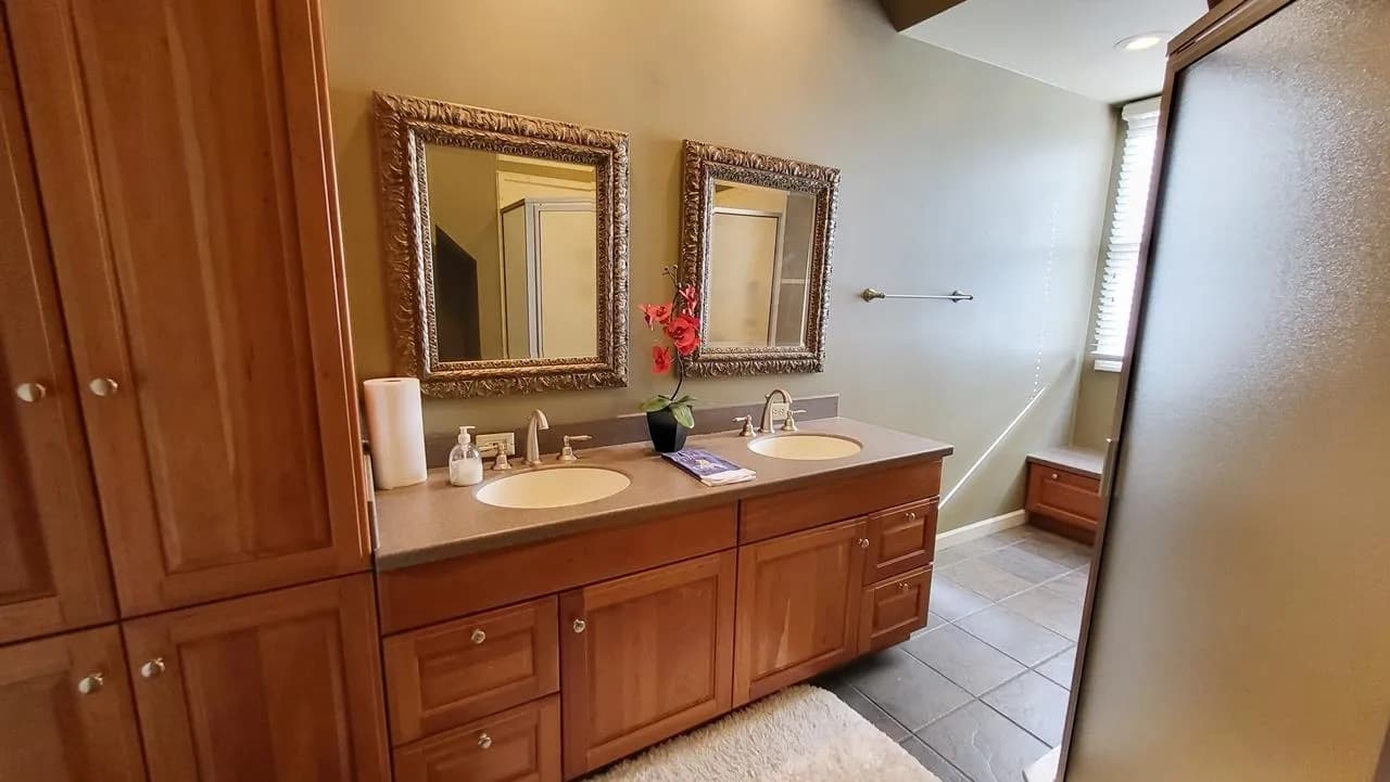 Property at 810  Minitre - Image 26