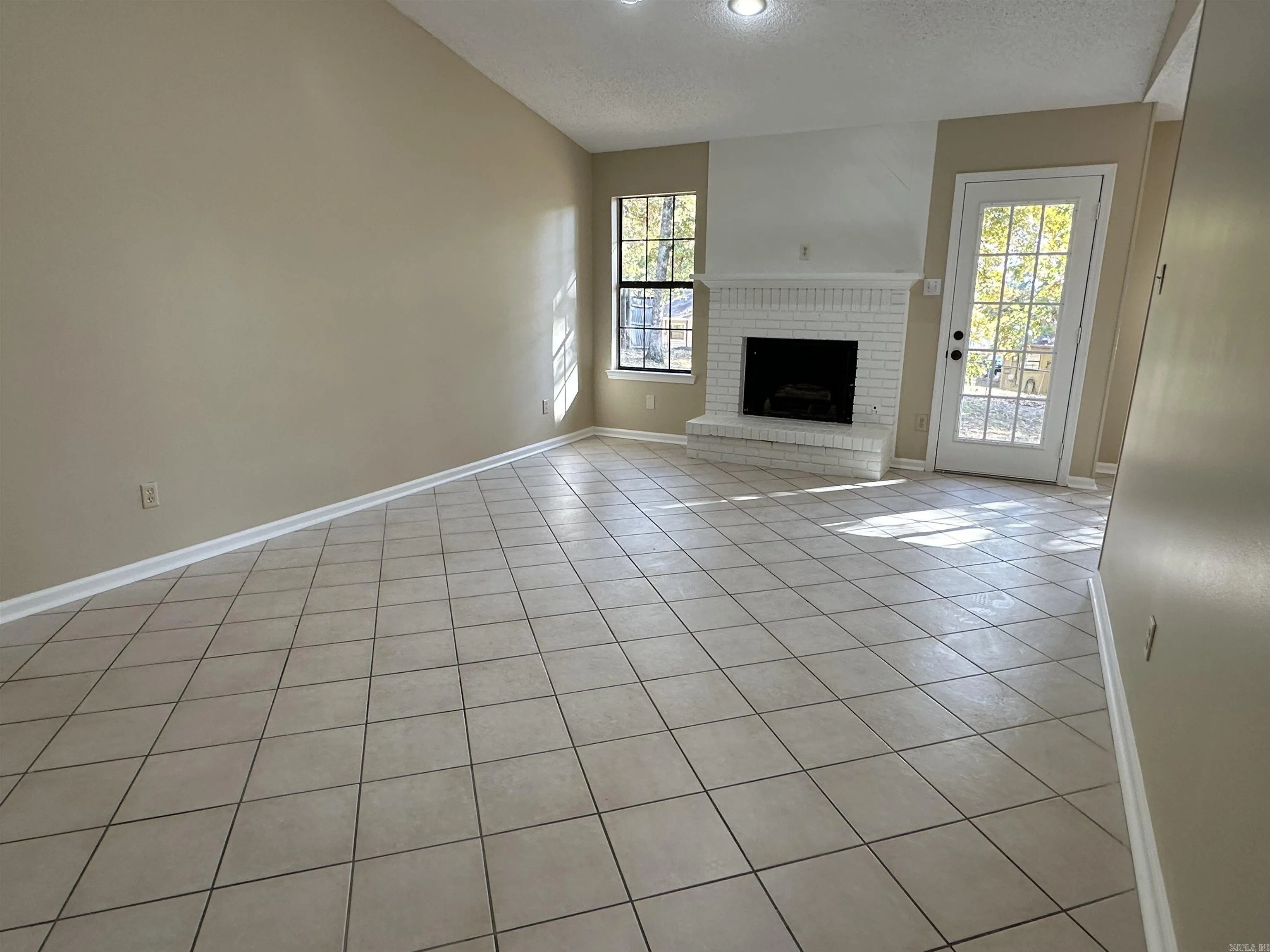 Property at 5  Point west - Image 3
