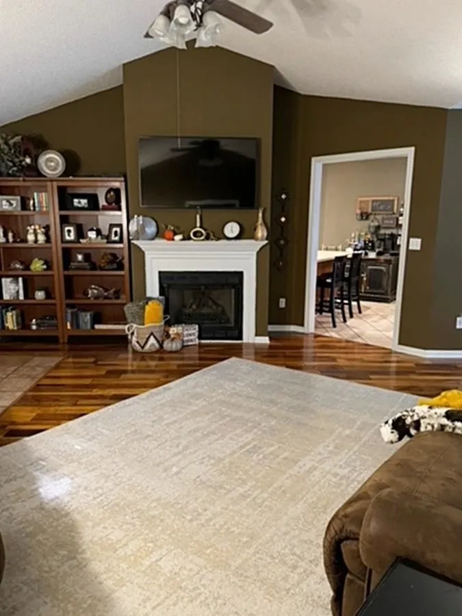 Property at 5922  Megan - Image 17