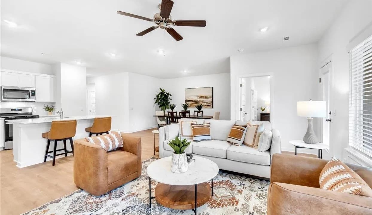 Property at 4348  Sloan - Image 10