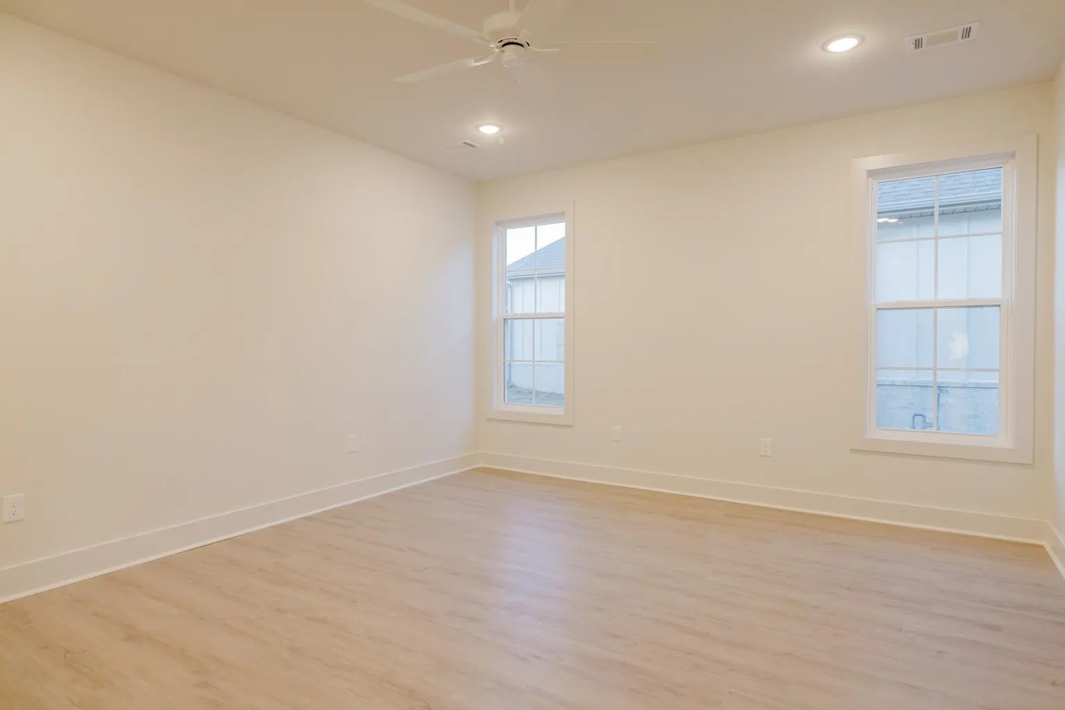 Property at 9  Abbie - Image 21