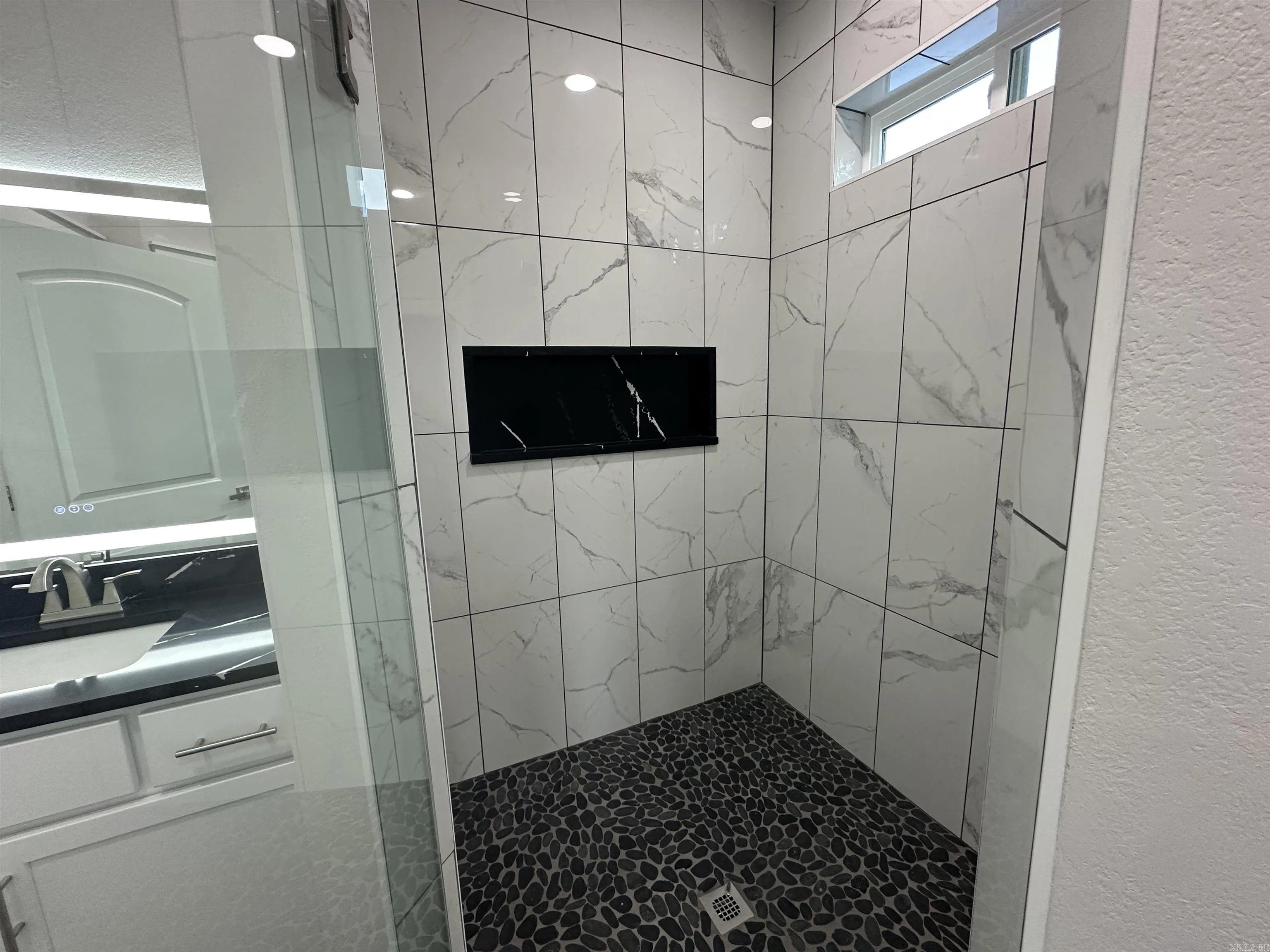 Property at 139  Windcrest cir - Image 20