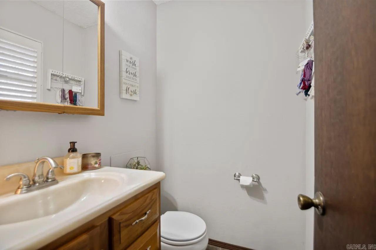 Property at 807  Rosewood - Image 16