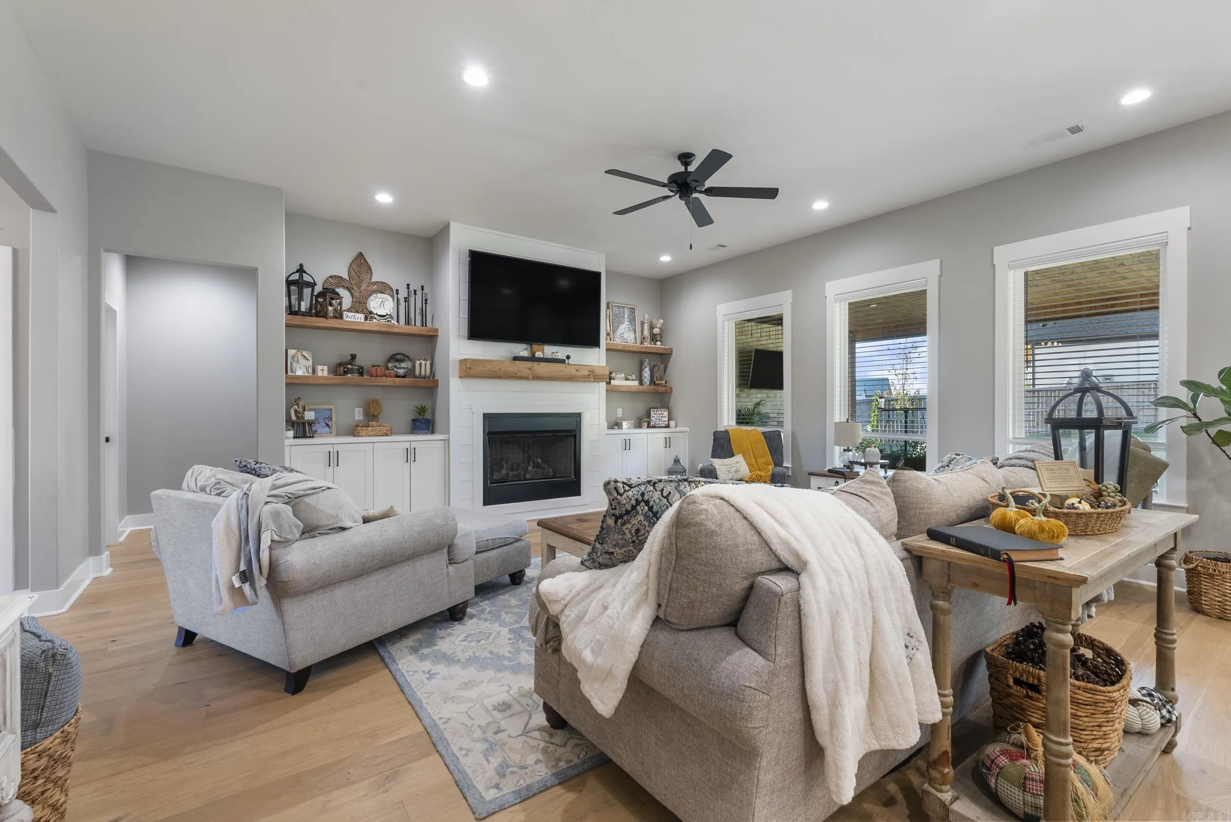 Property at 5947  Swan cove - Image 9