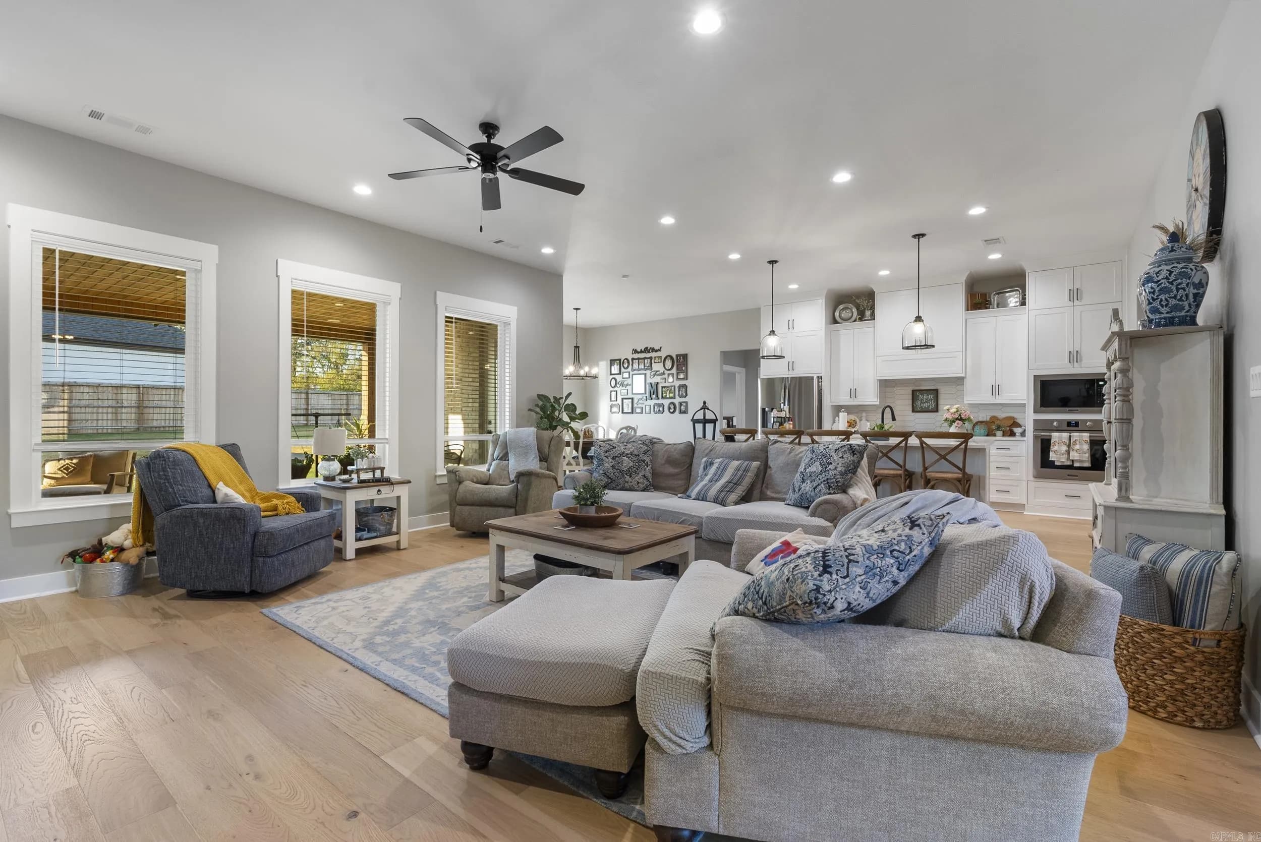 Property at 5947  Swan cove - Image 6