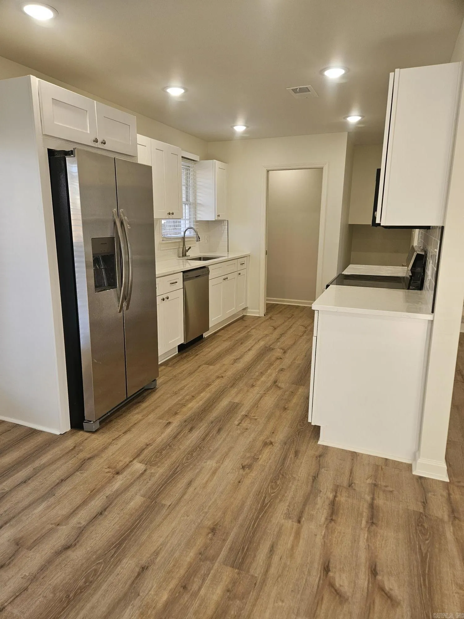 Property at 1816  Colonial - Image 3