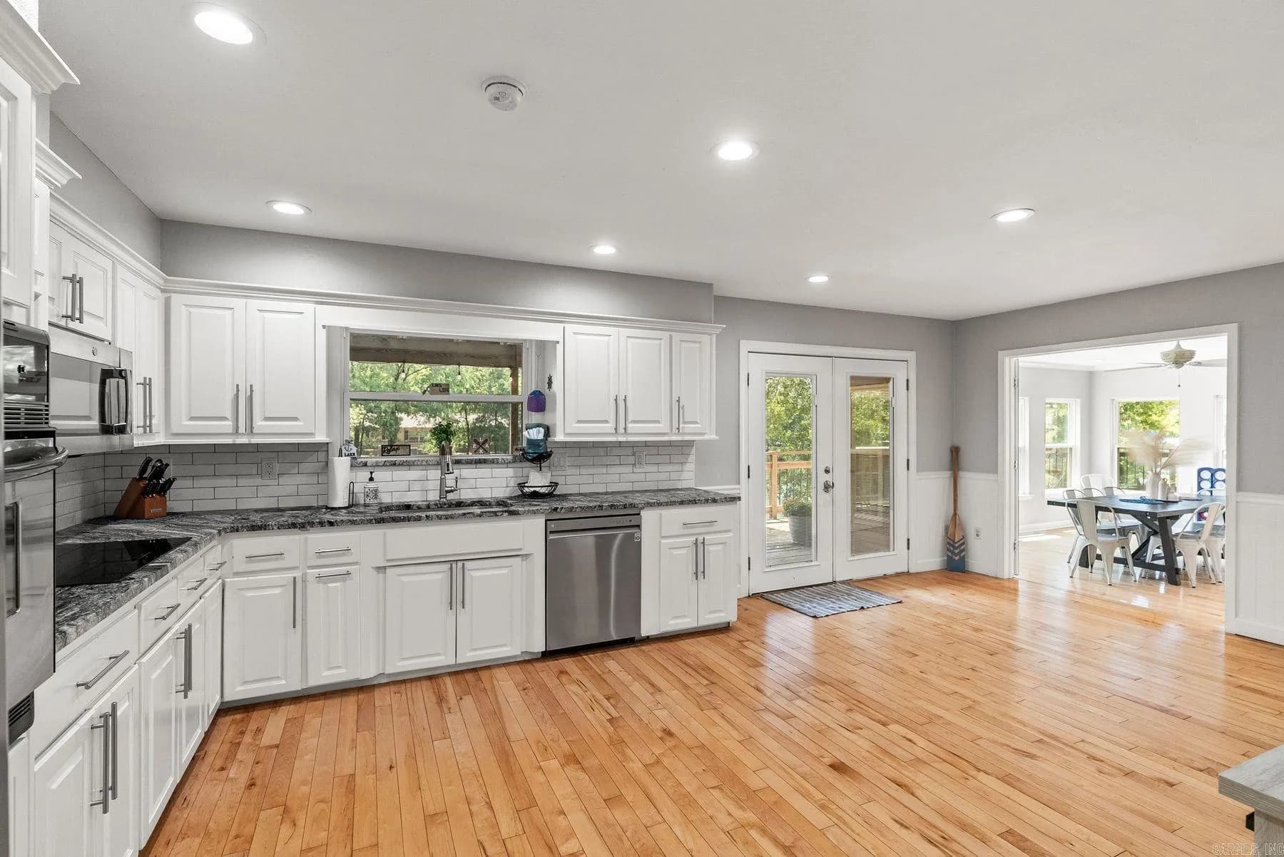 Property at 357  Catherine cove - Image 5