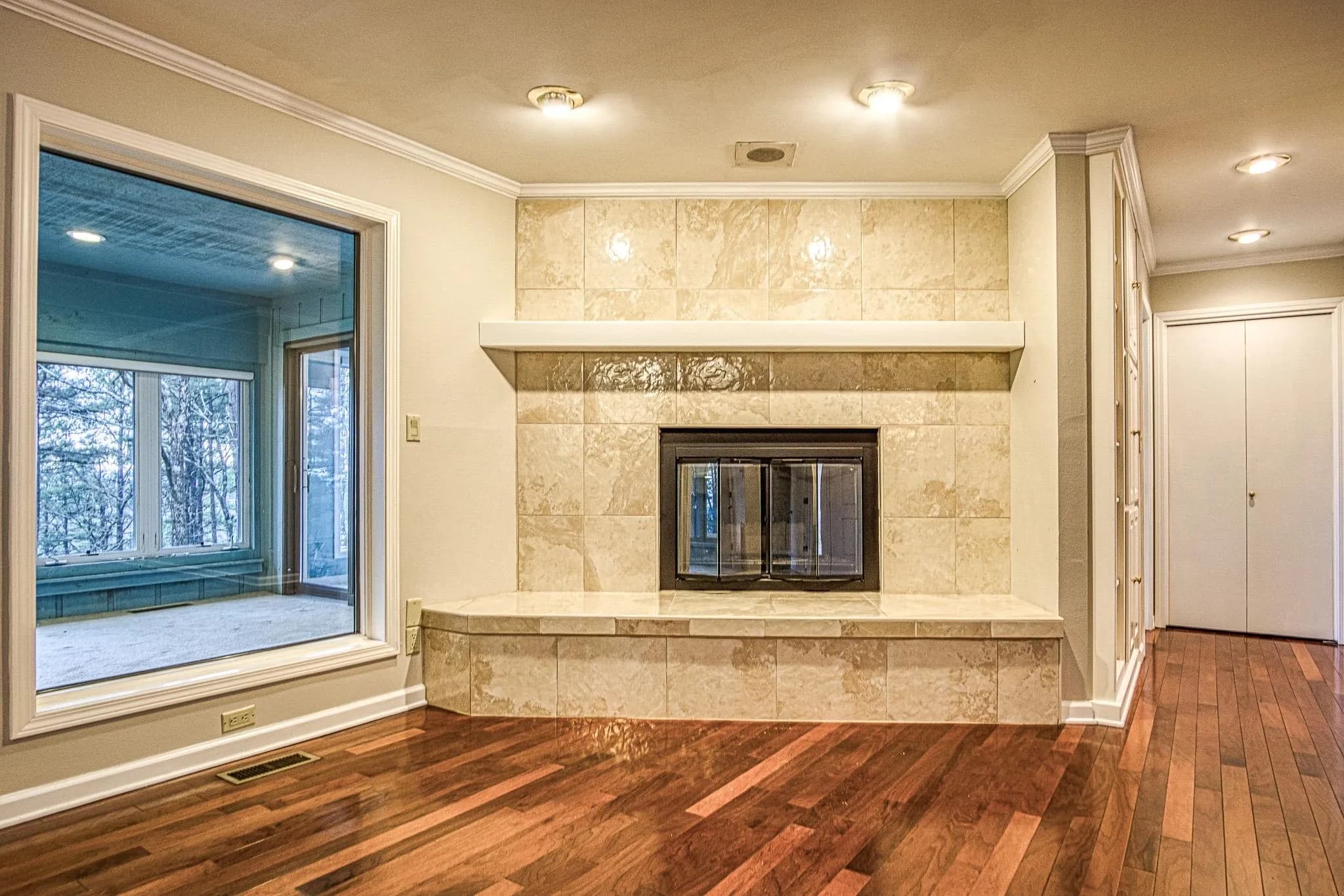 Property at 129  Castano - Image 10
