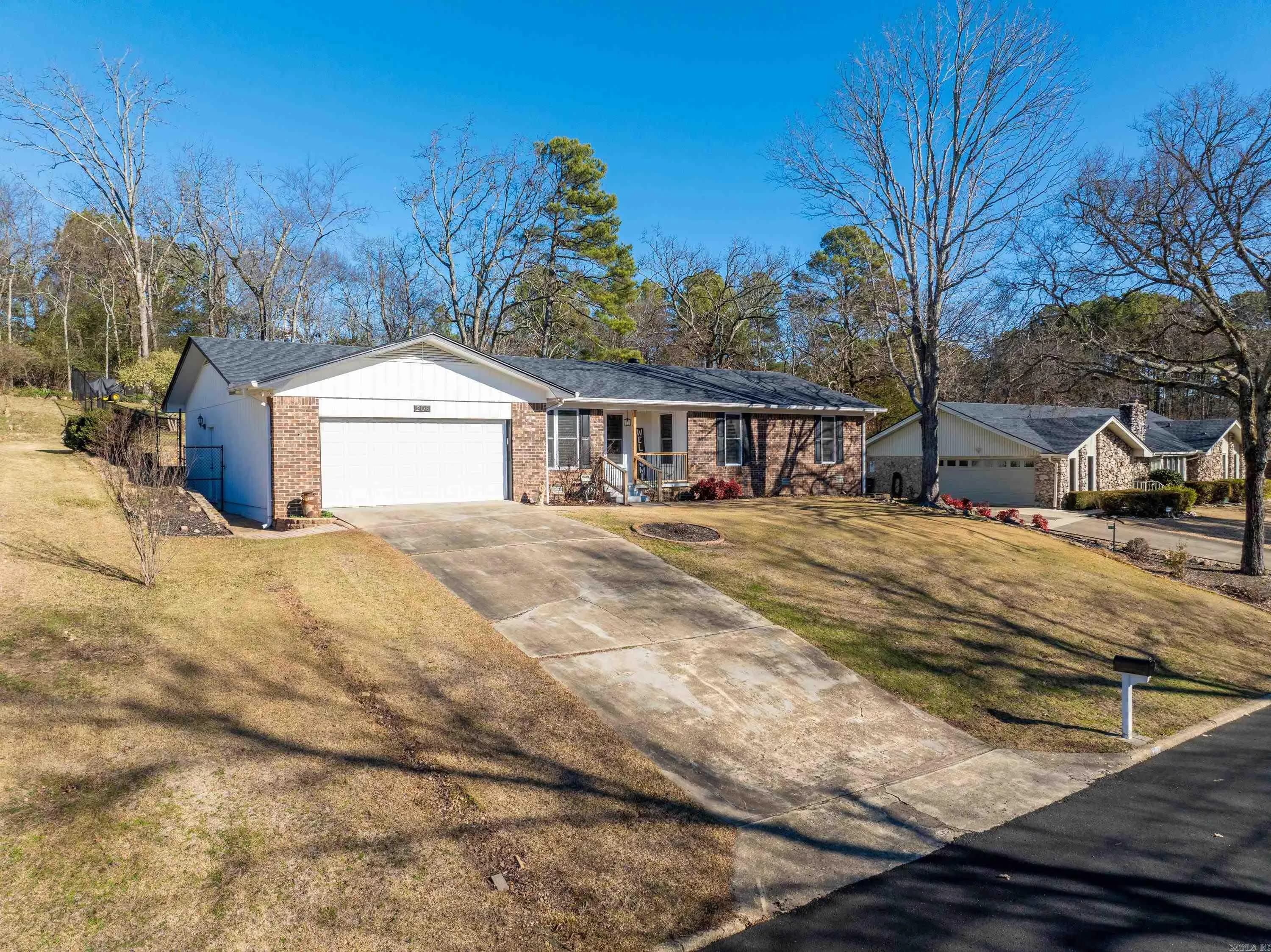 Property at 208  Alta vista - Image 1