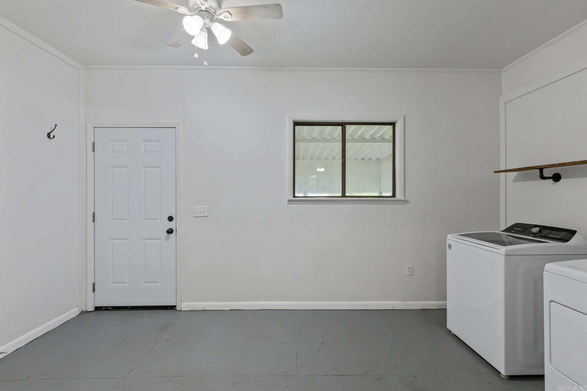 Property at 16107  Arch - Image 11