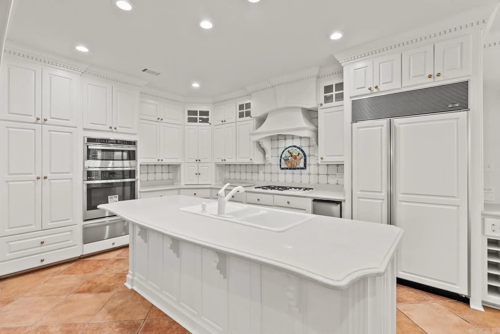 Property at 1809  River heights - Image 15