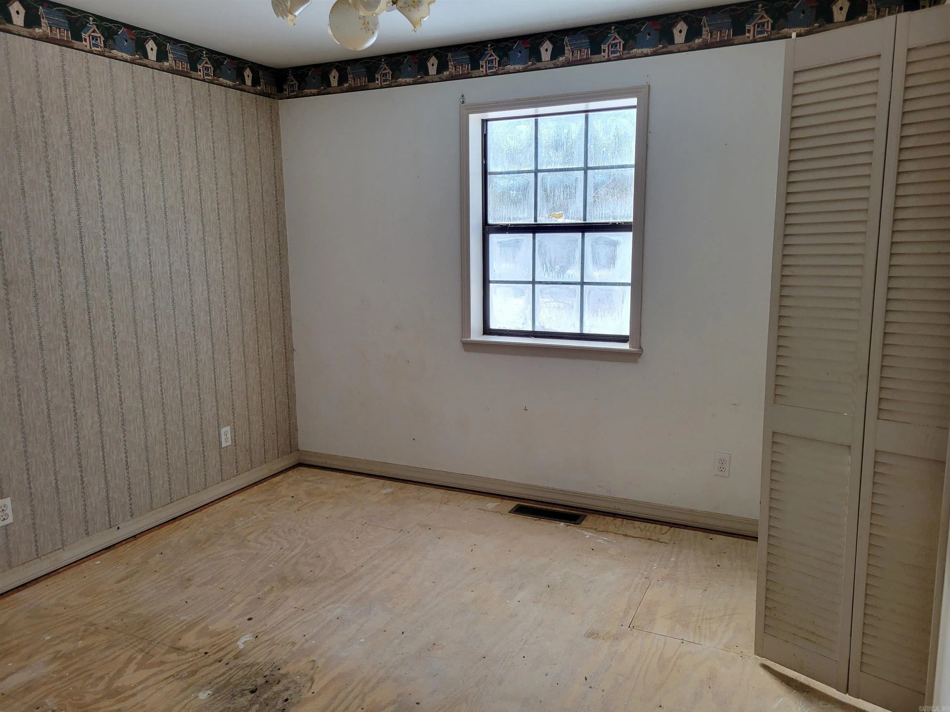 Property at 30  James - Image 7