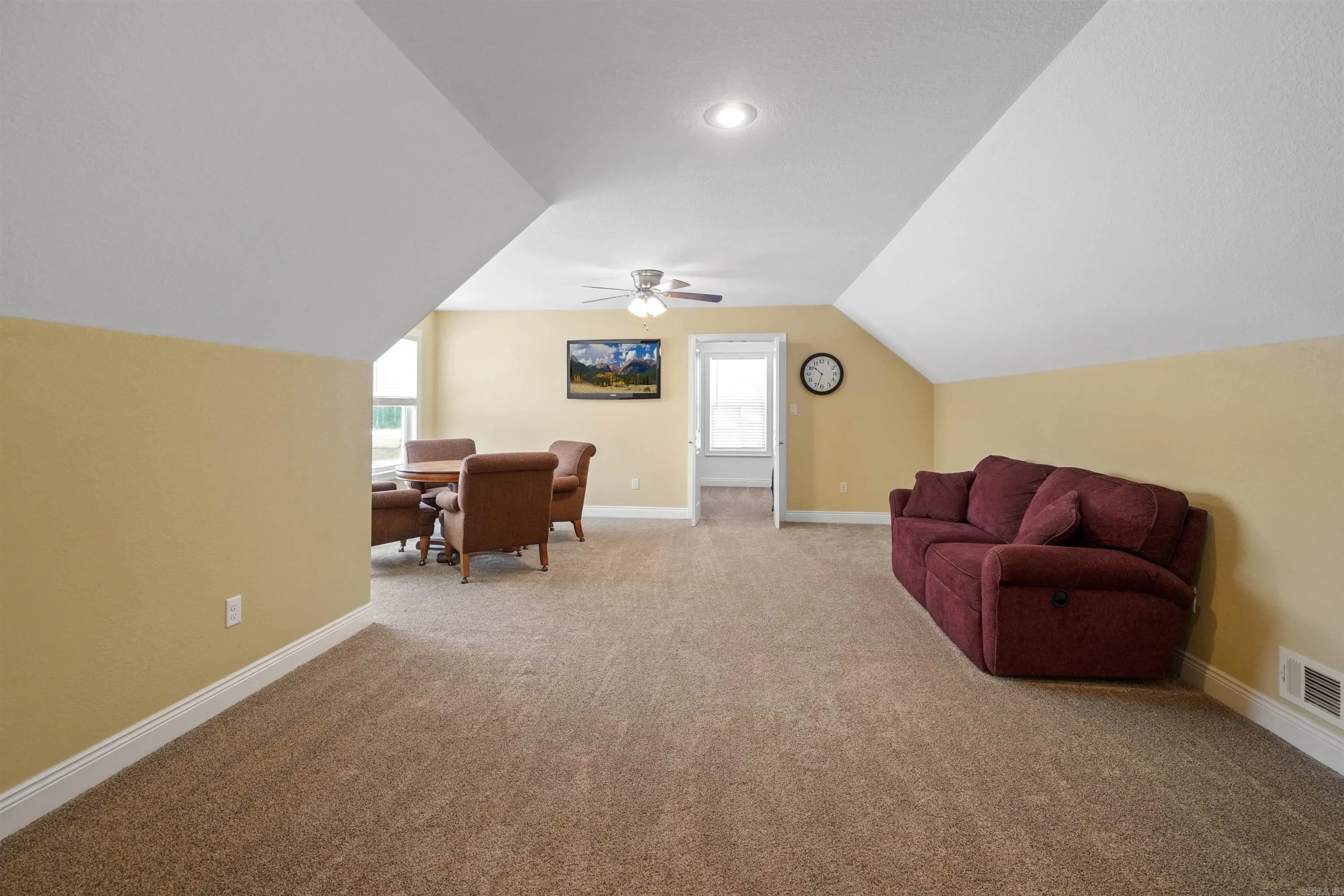 Property at 104  Paiger - Image 16