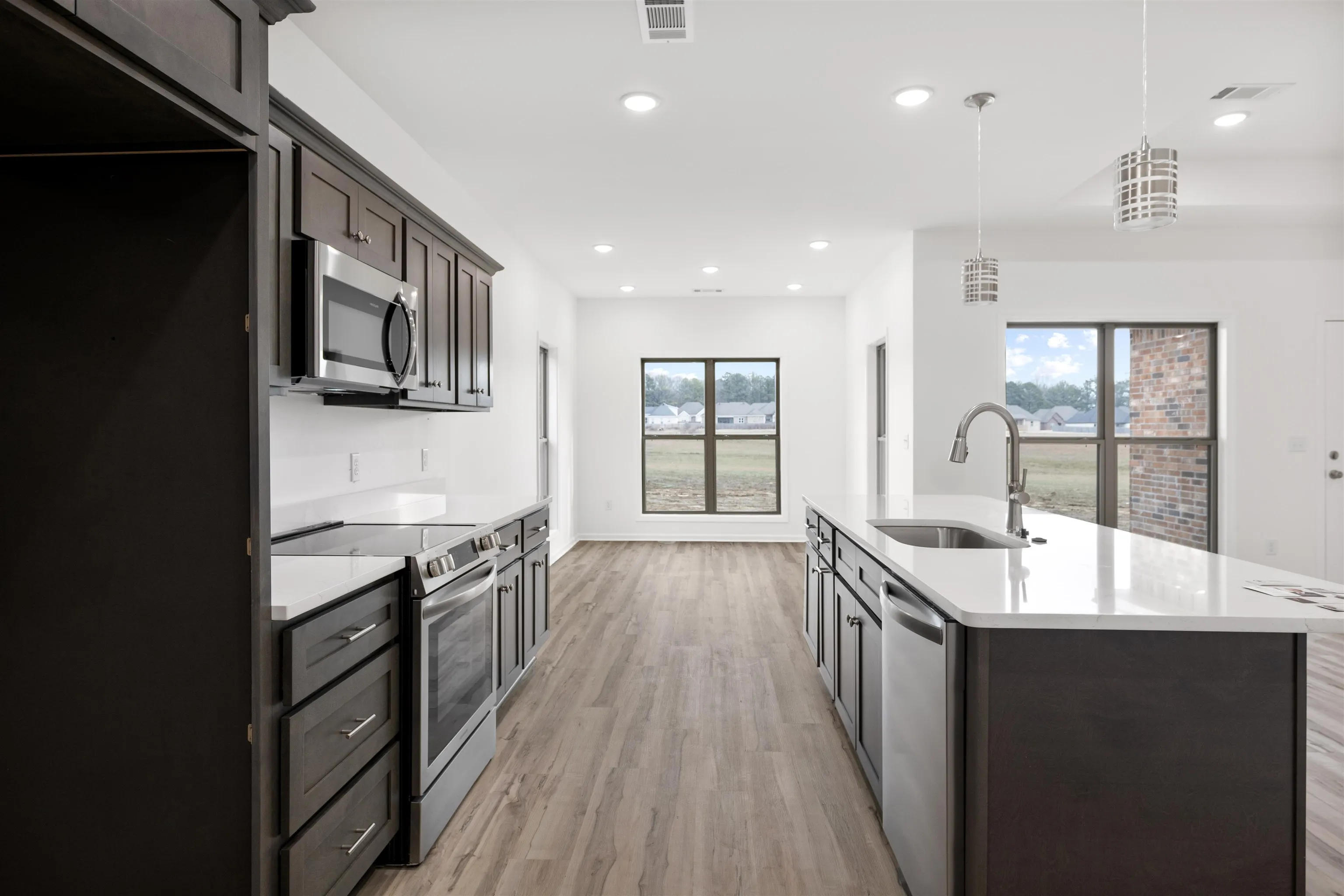 Property at 1808 N Oak - Image 10