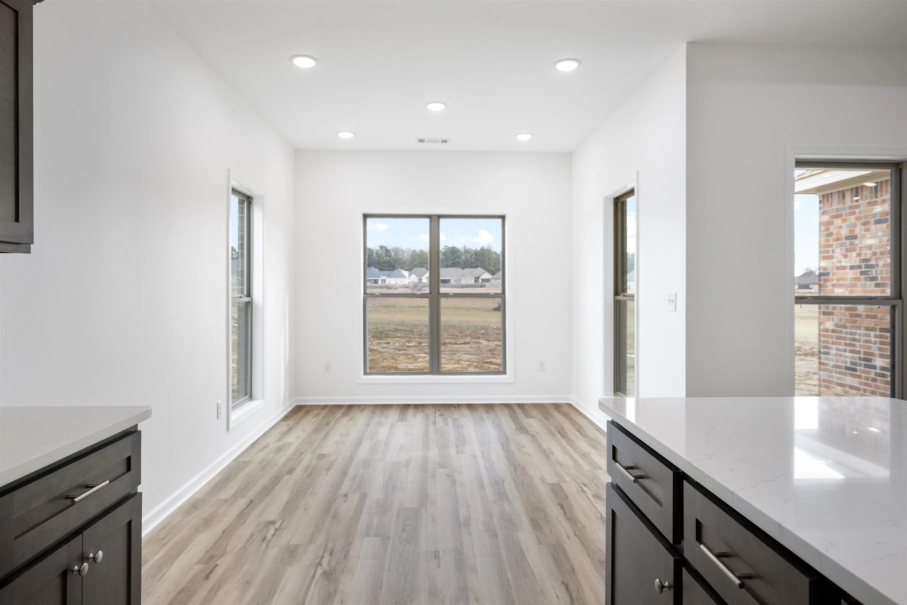 Property at 1808 N Oak - Image 14