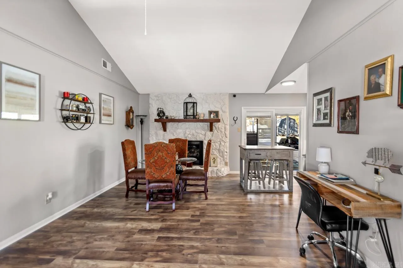 Property at 203 N Beverly - Image 13