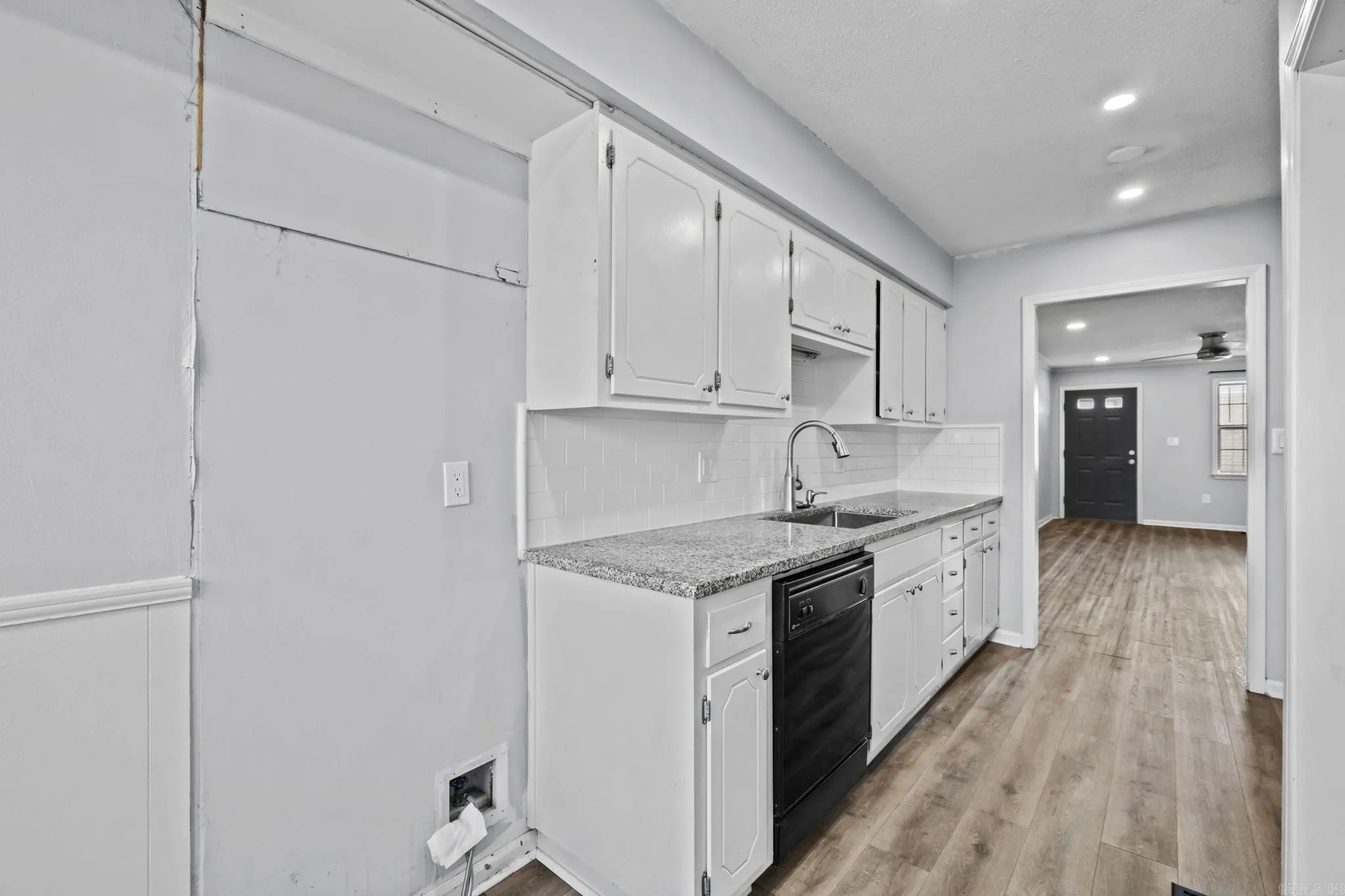 Property at 2910 E Moore  #7 - Image 8