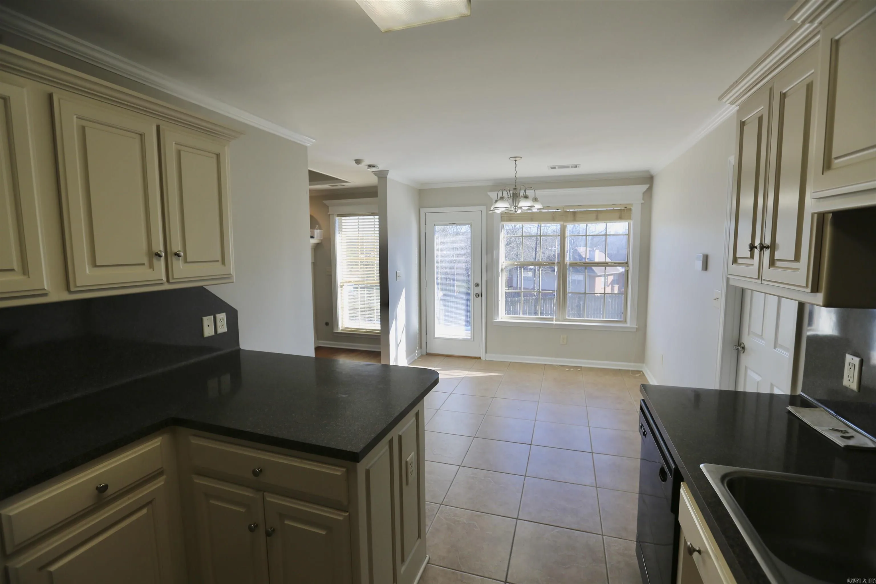 Property at 10603  Stoneridge - Image 12